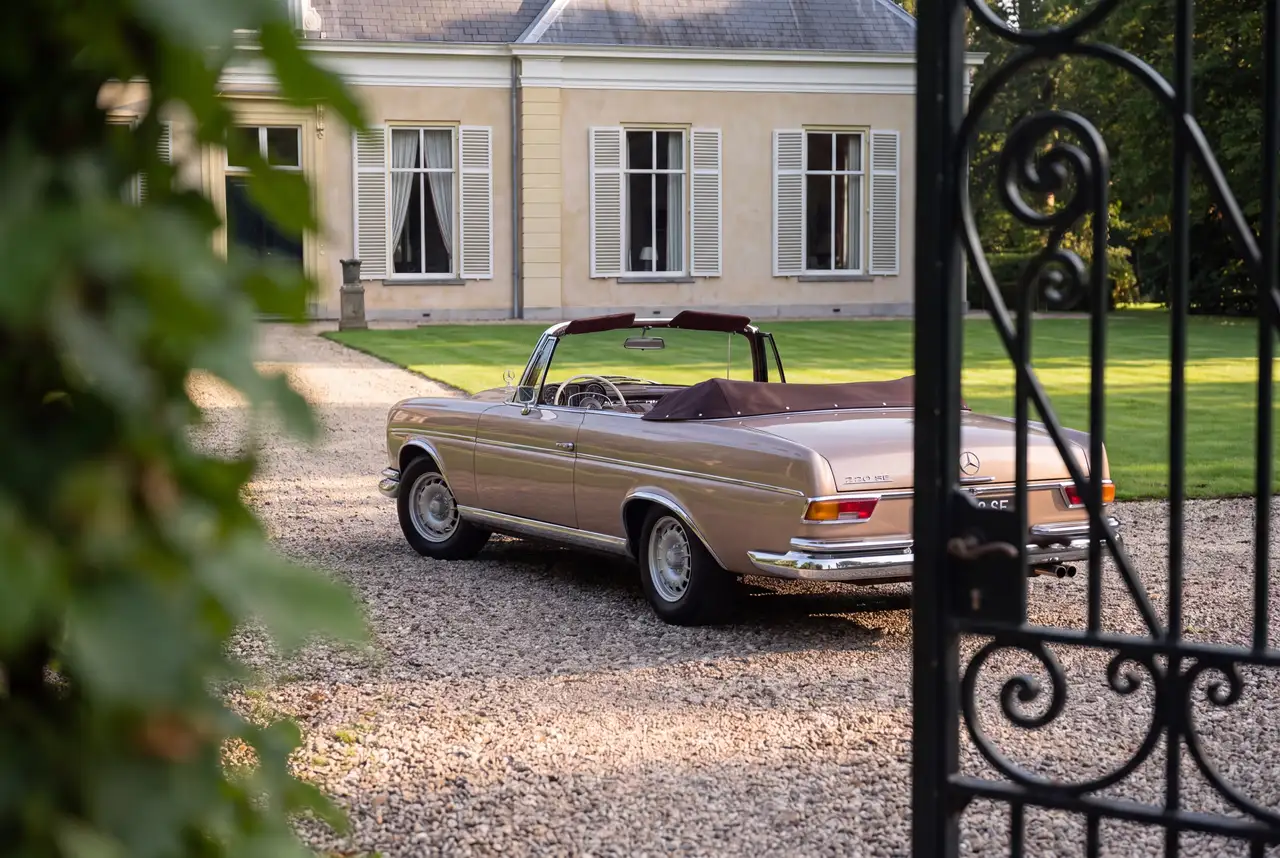 Mercedes-Benz 220 S-Klasse SE W111 Cabriolet, foto 4