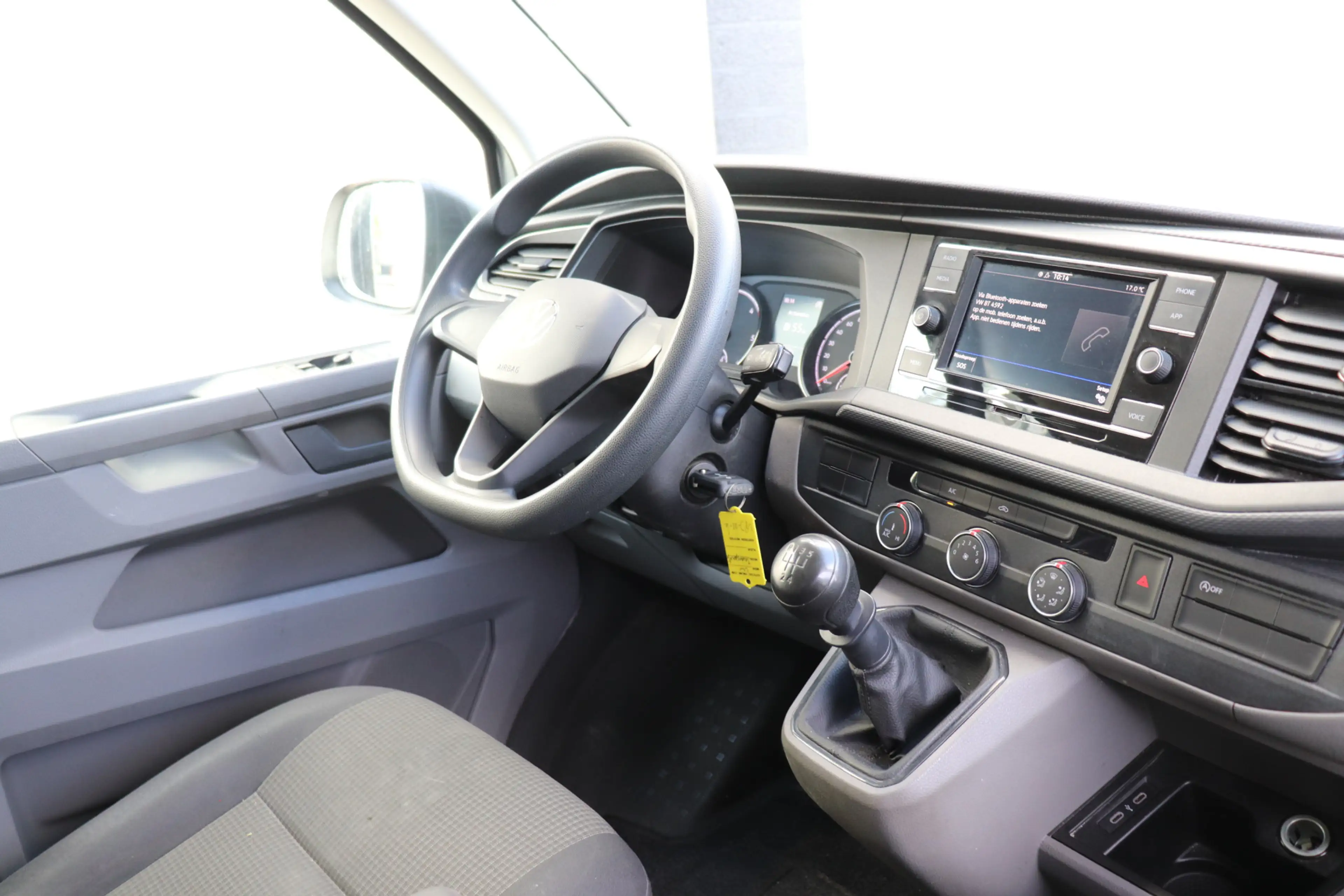 Volkswagen T6.1 Transporter 2.0 TDI EURO 6 - Airco - Cruise - Carkit - €14.950 — photo 3