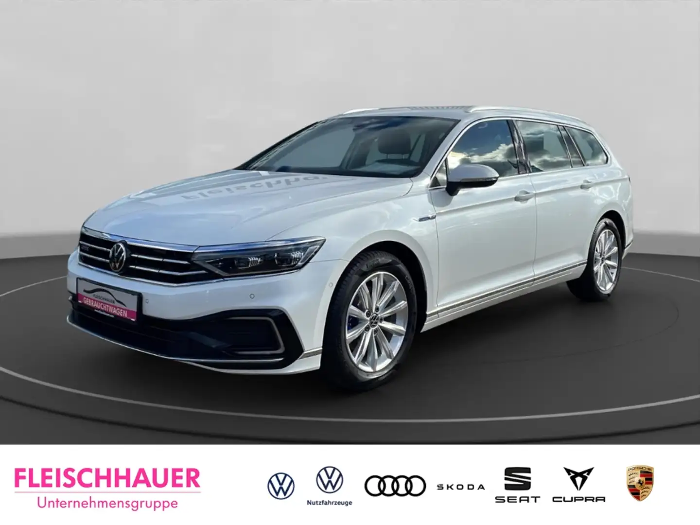 Volkswagen Passat Variant GTE AHK schwenk Ambientebel. VC Navi RFK Heckkl.el Weiß - 1