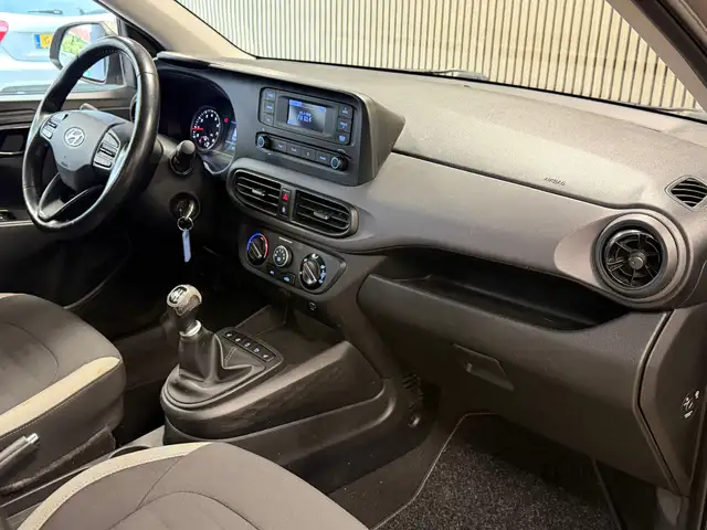 Hyundai I10 view 7
