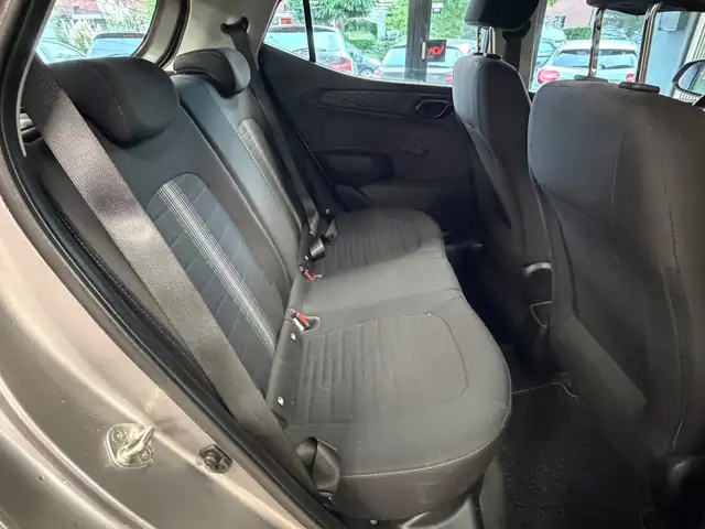 Hyundai I10 view 9