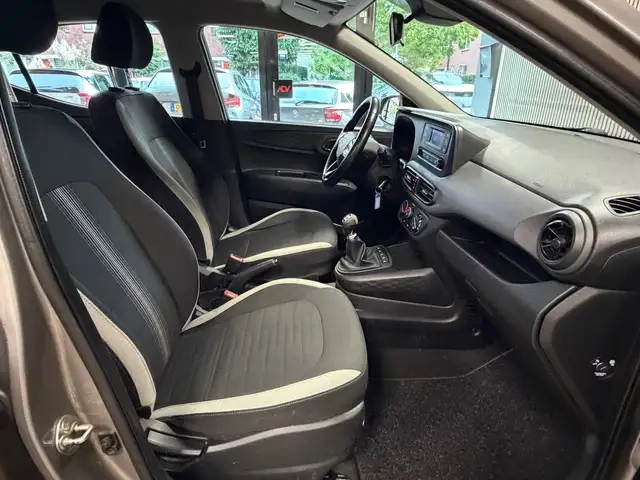 Hyundai I10 view 8