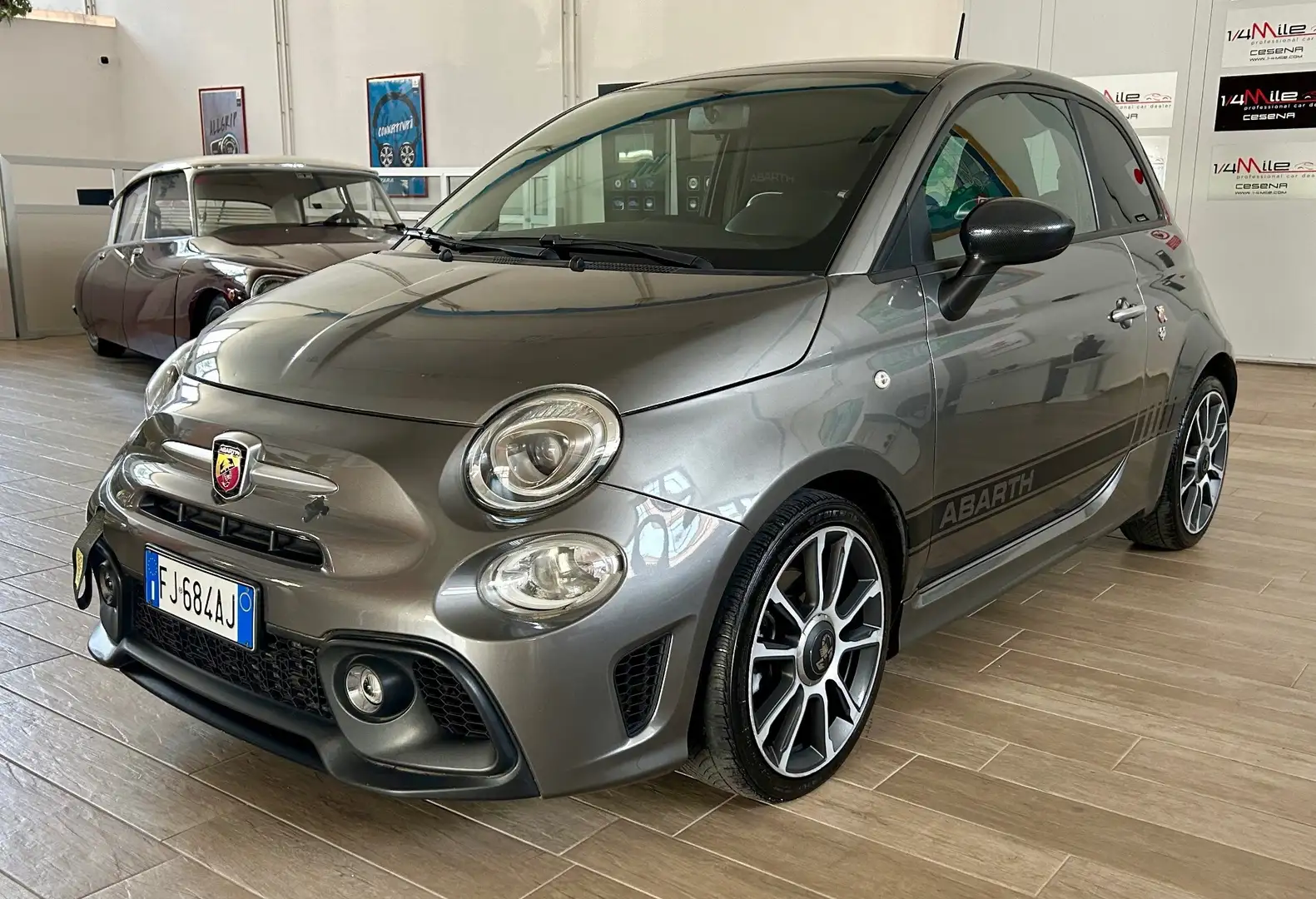 Abarth 595 1.4 Turbo T-Jet 145 CV Gris - 1