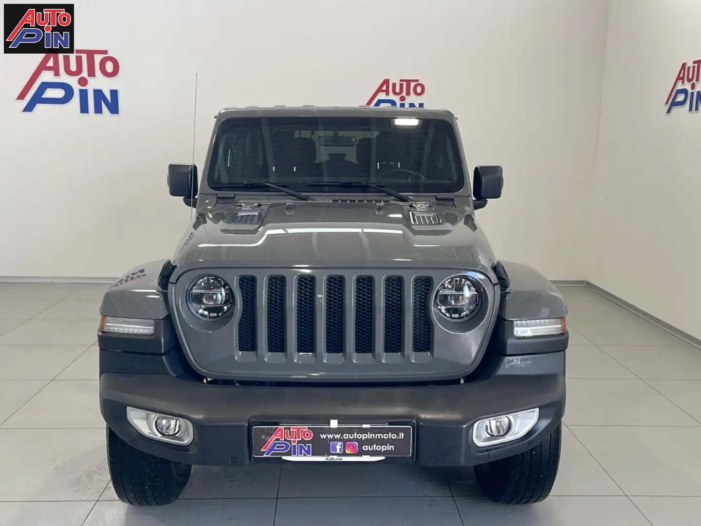 Jeep Wrangler Wrangler 2.2 Mjt II Sahara km 40.000 - 2
