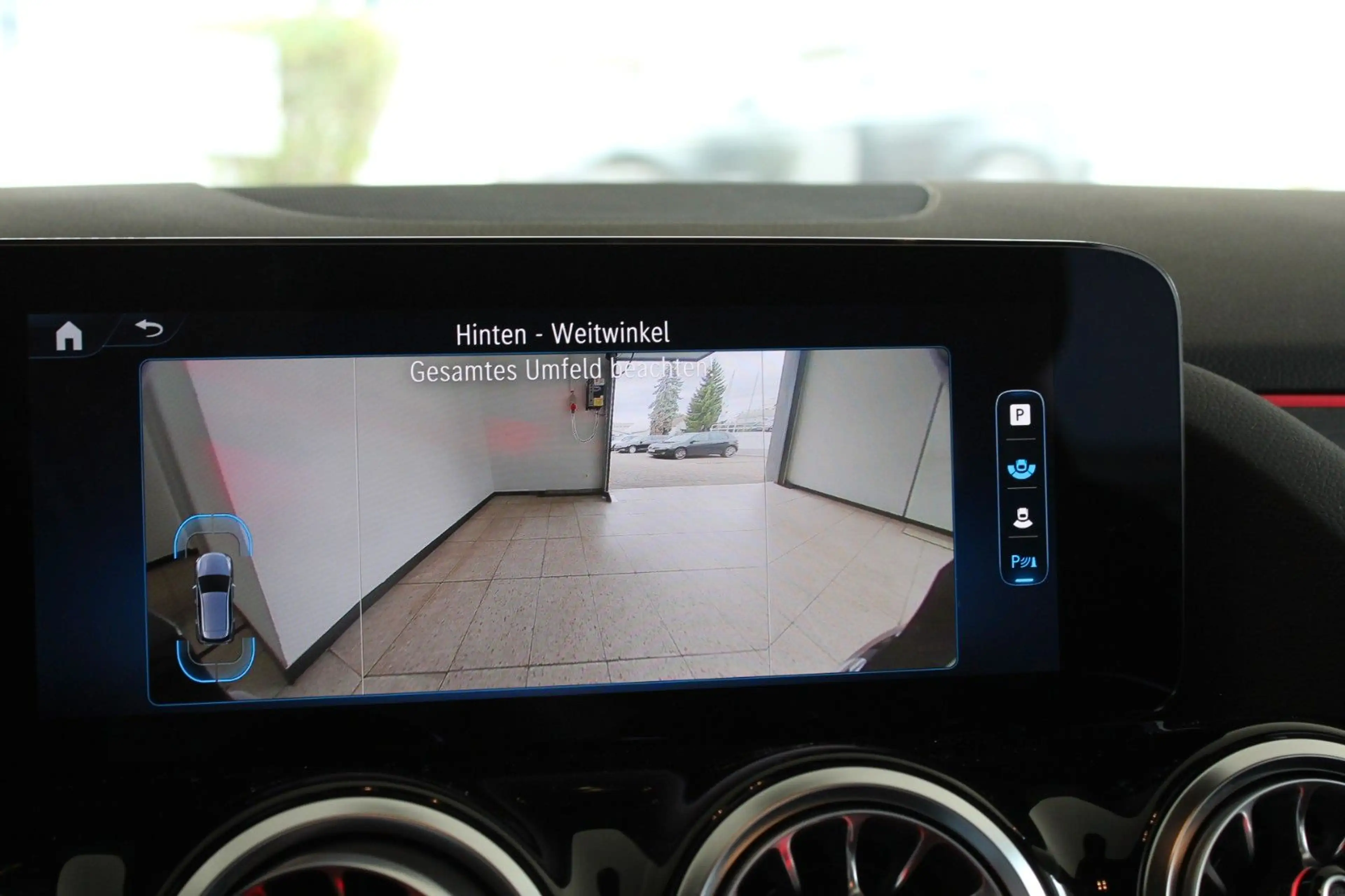 Mercedes-Benz B 200 AMG Line LED Navi Rückfahrkamera — photo 13