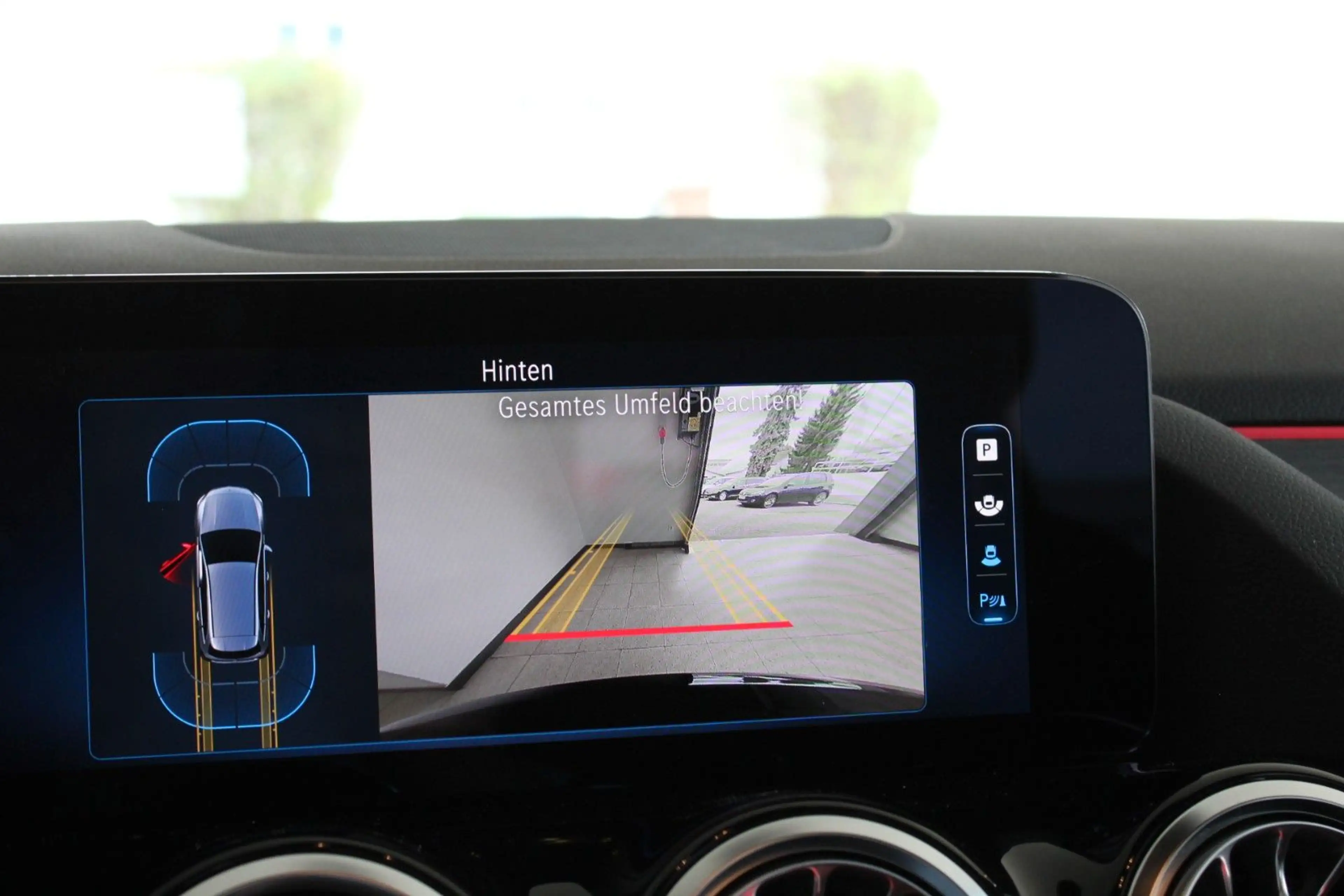 Mercedes-Benz B 200 AMG Line LED Navi Rückfahrkamera — photo 12