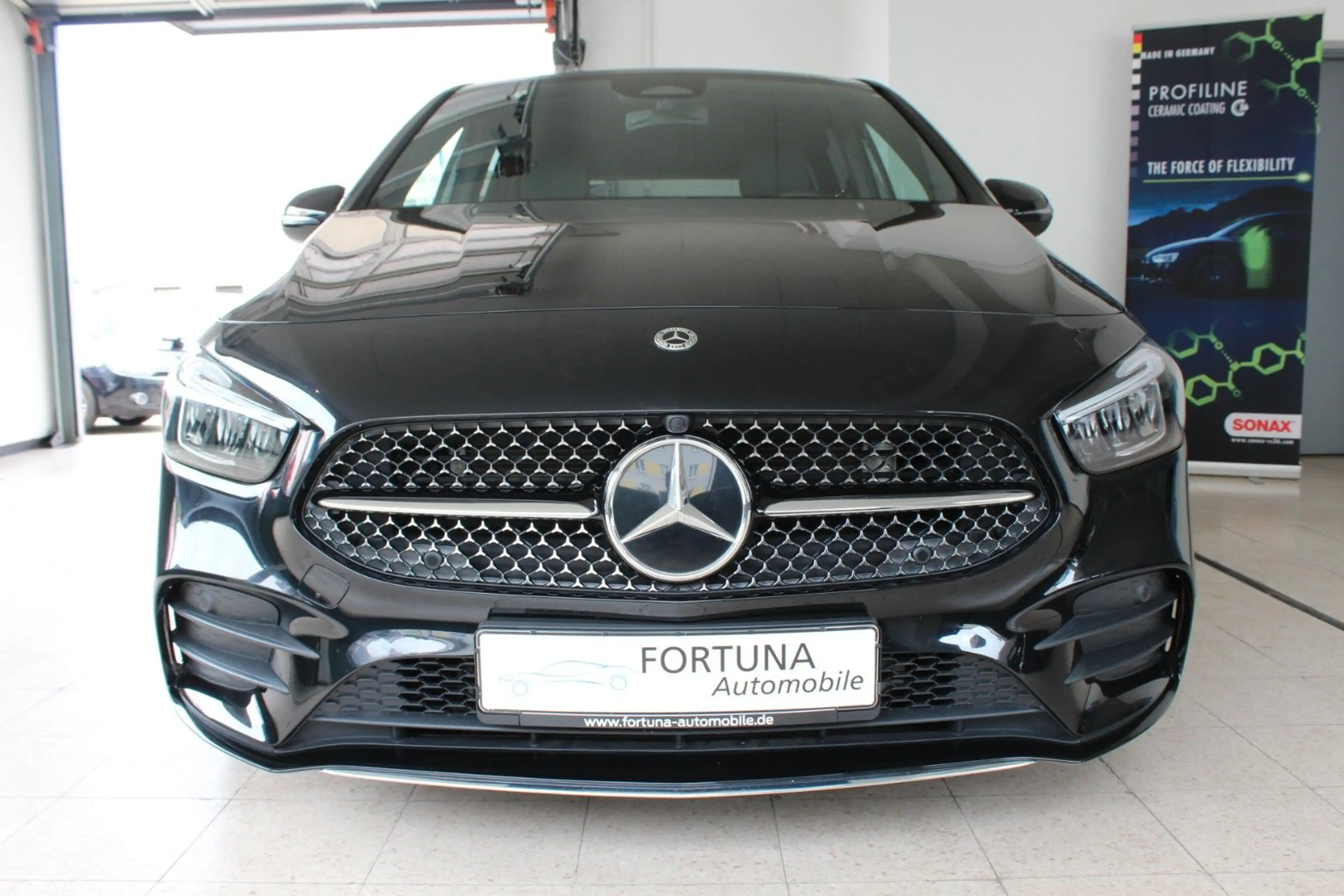Mercedes-Benz B 200 AMG Line LED Navi Rückfahrkamera — photo 2