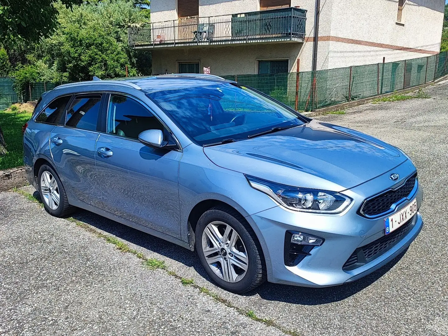 Kia Ceed SW / cee'd SW 1.6 CRDi 116 ch Gris - 1