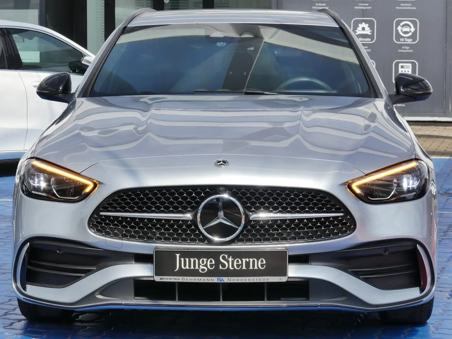 Mercedes-Benz C 200 C 200 T AMG +Distronic+R-Kamera+LED-Scheinw+AHK Silber - 2