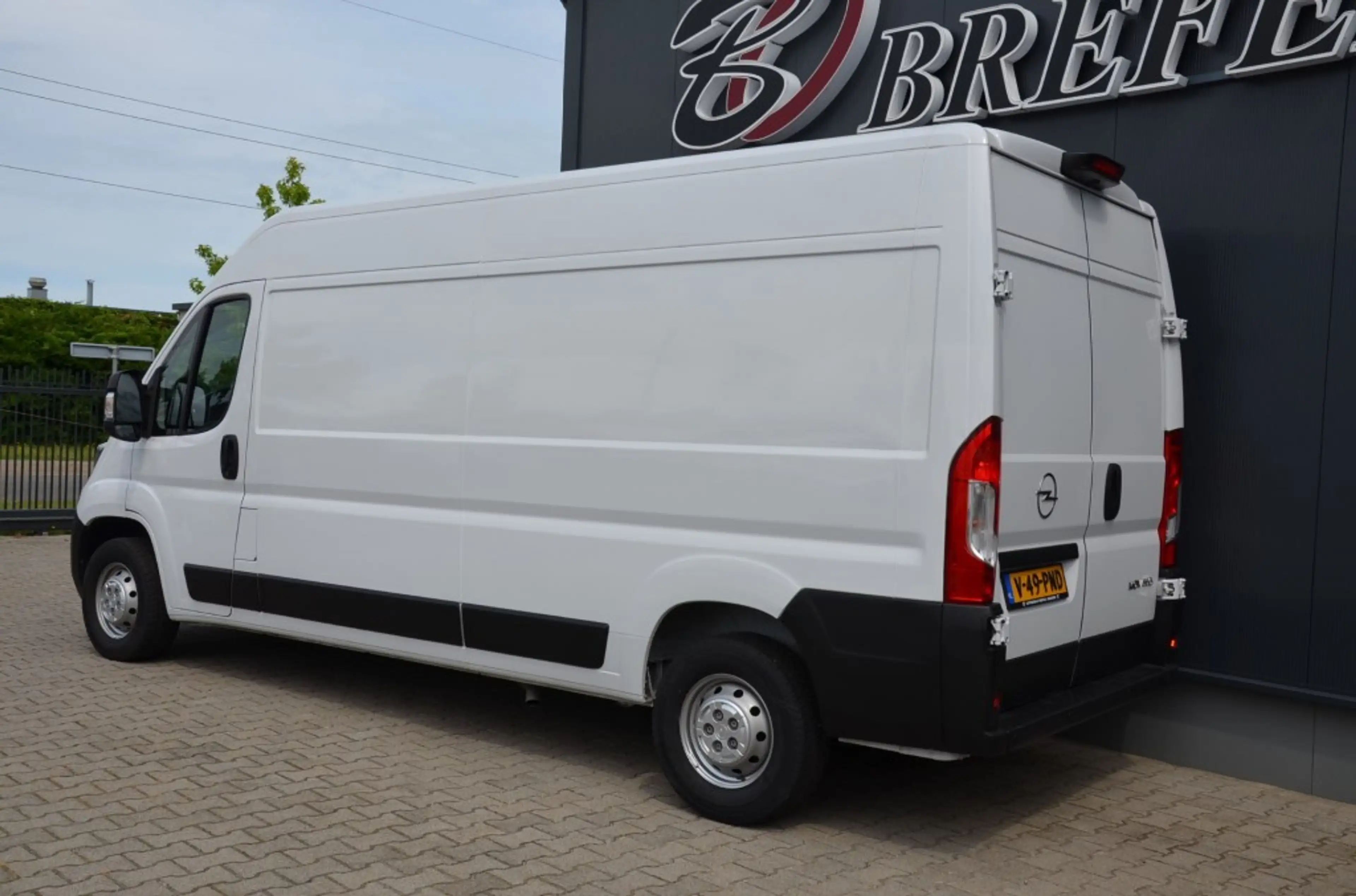 Opel Movano 2.2D 140 L3H2 — photo 5