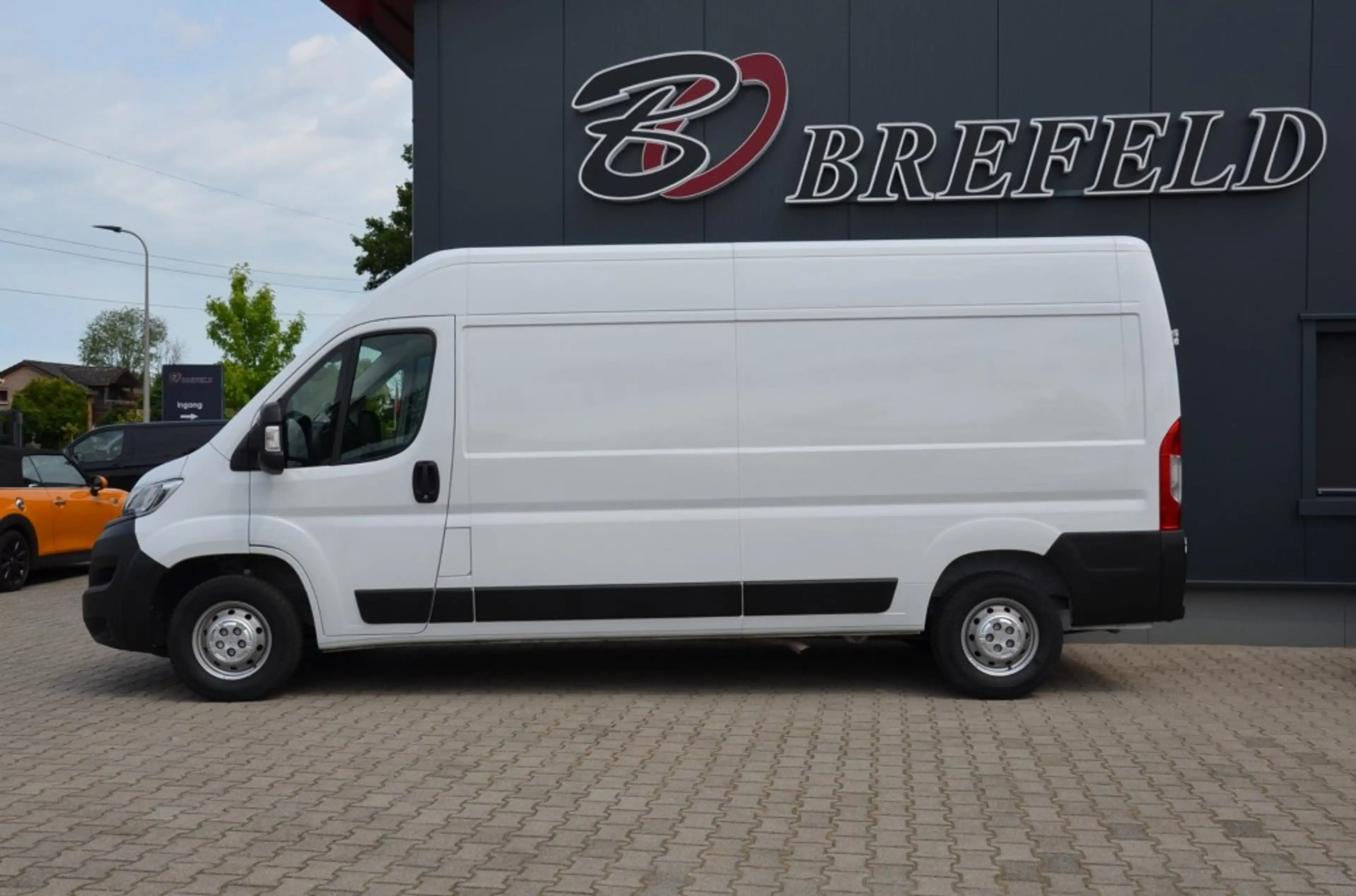 Opel Movano 2.2D 140 L3H2 — photo 3