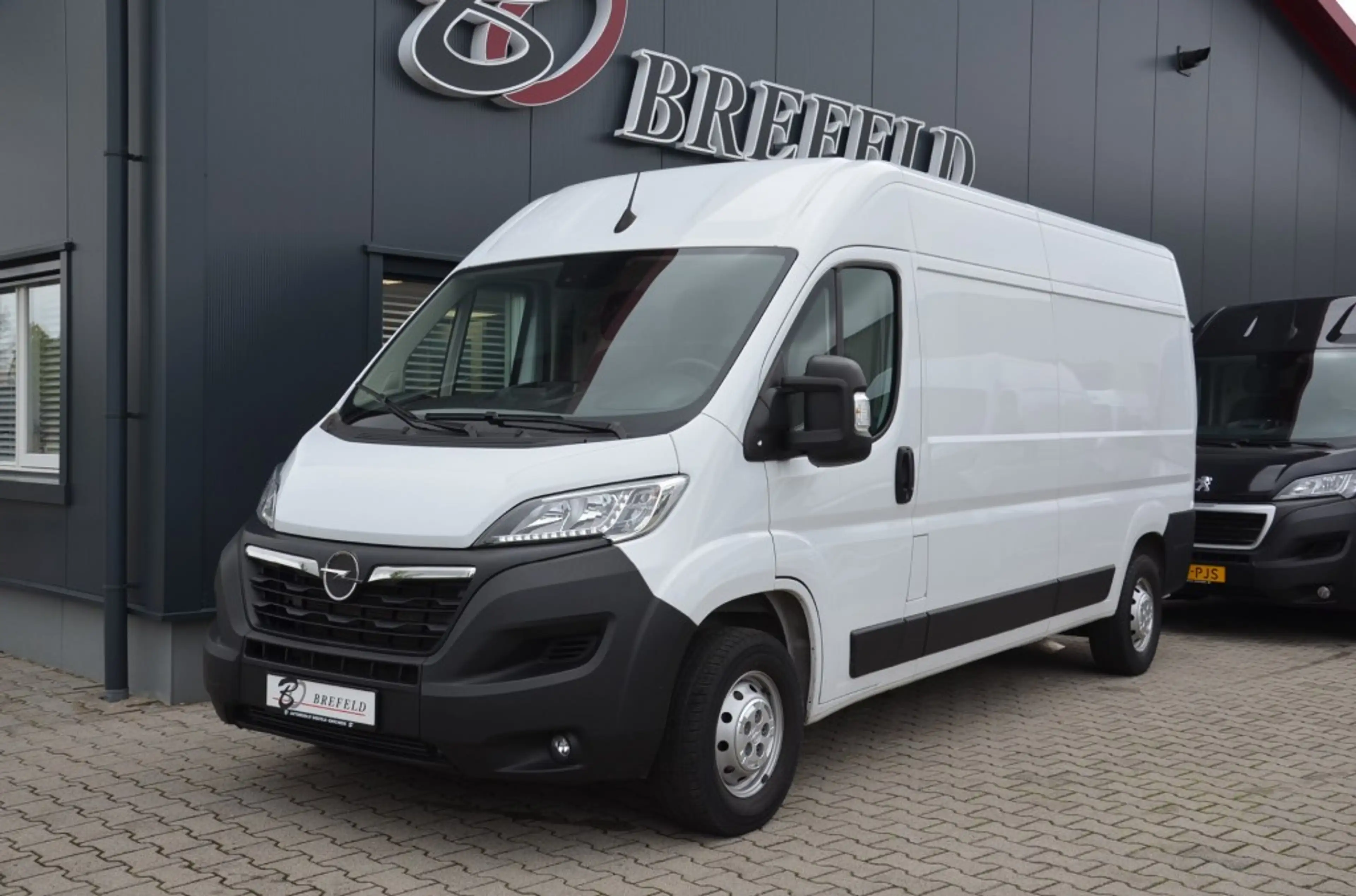 Opel Movano 2.2D 140 L3H2