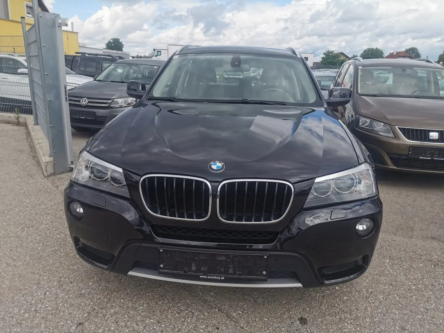 BMW X3 xDrive 20 d Schwarz - 2