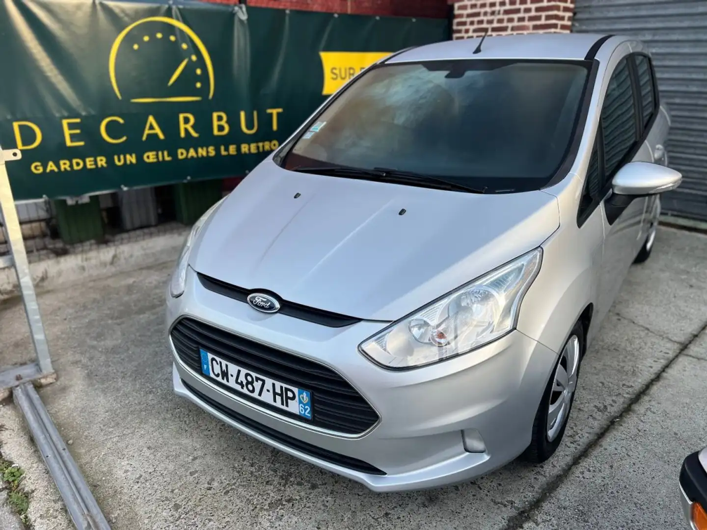 Ford B-Max b 1.5 TDCi 75ch FAP Trend Grau - 1