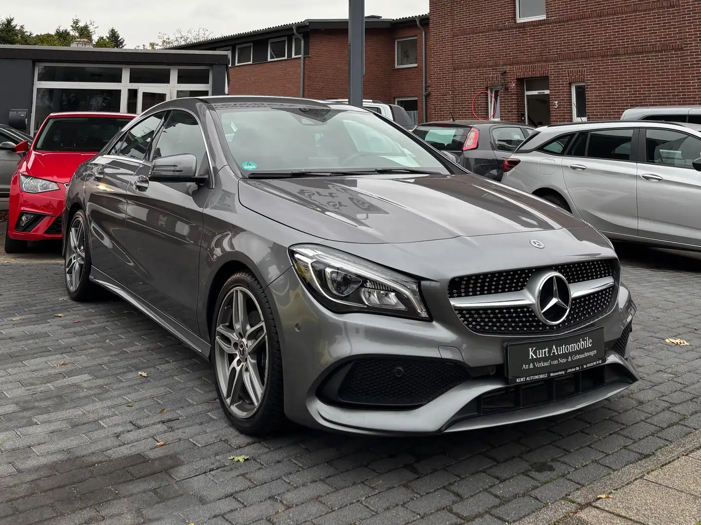 Mercedes-Benz CLA 200 CLA 200 (117.343) Grau - 1