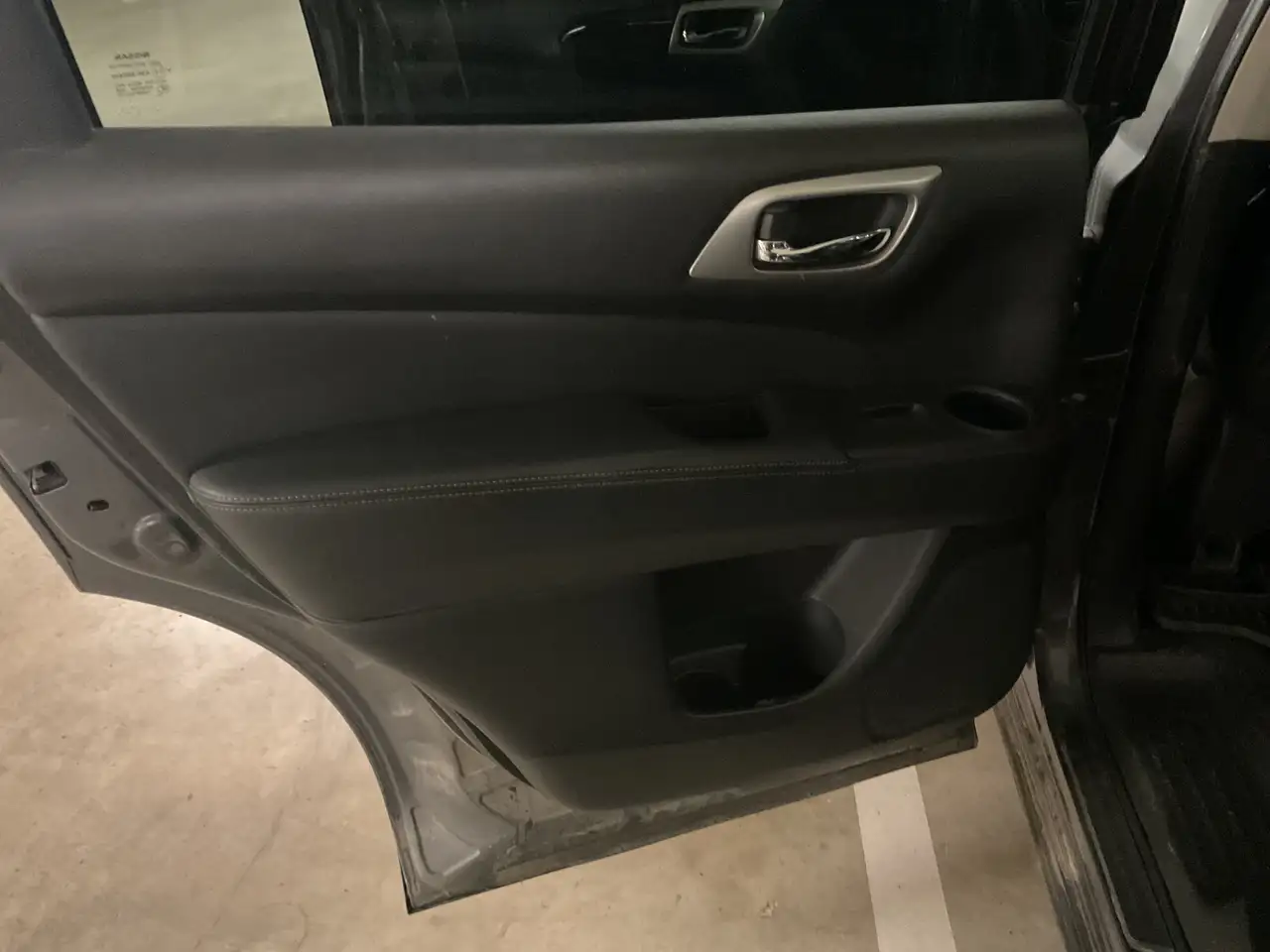 Nissan Pathfinder снимка Nissan Pathfinder