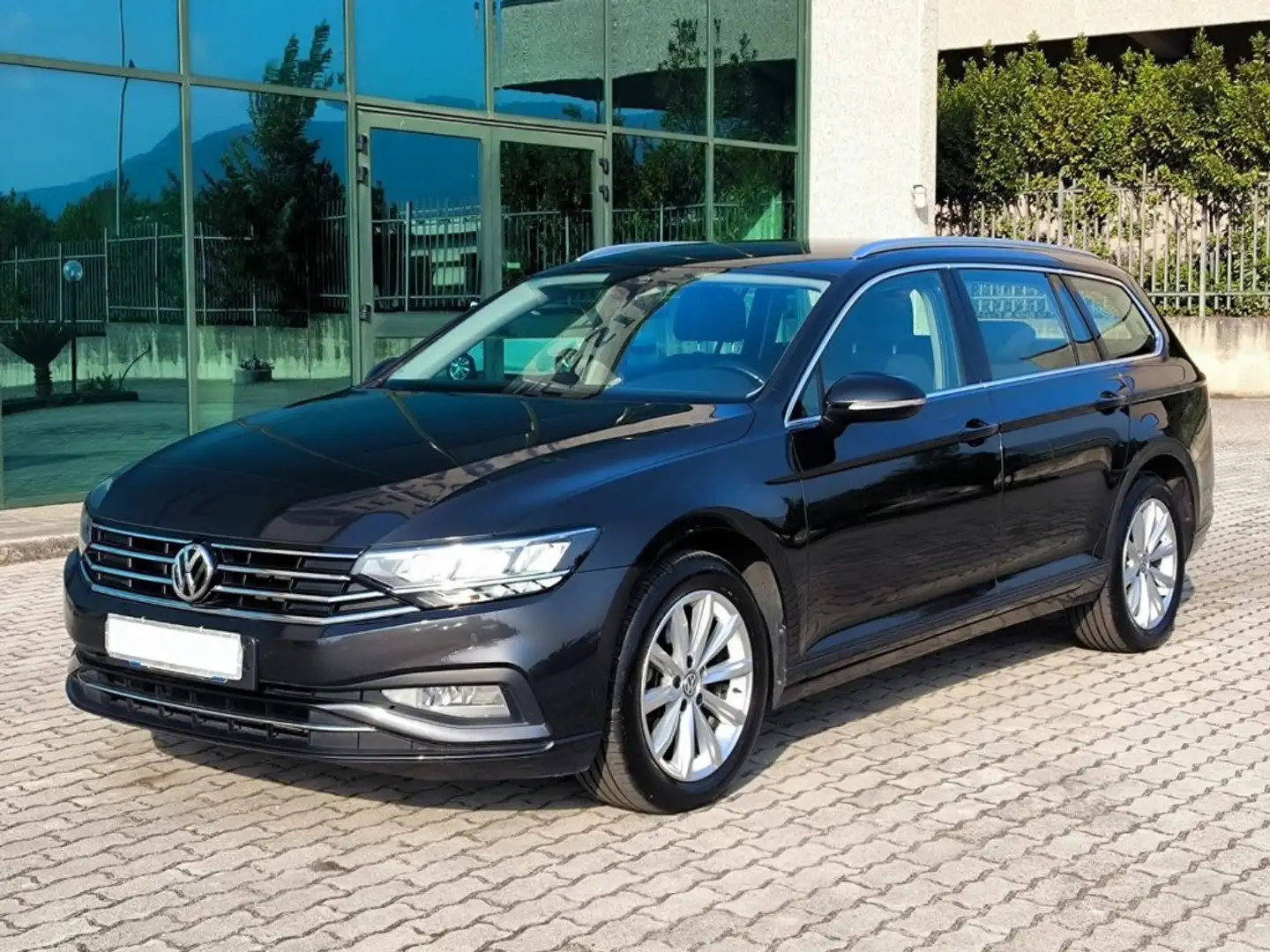 Volkswagen Passat Variant 1.6 TDI SCR DSG Business BMT Grigio - 2