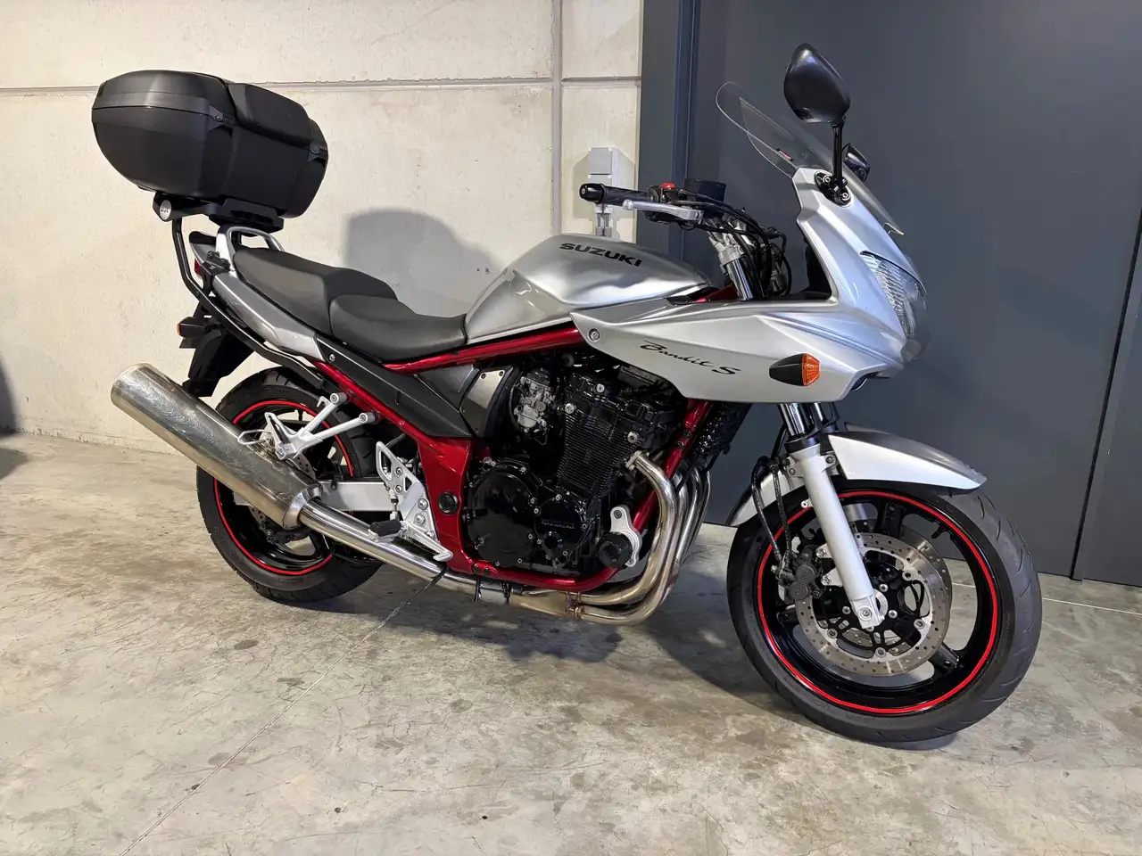 Suzuki GSF 650