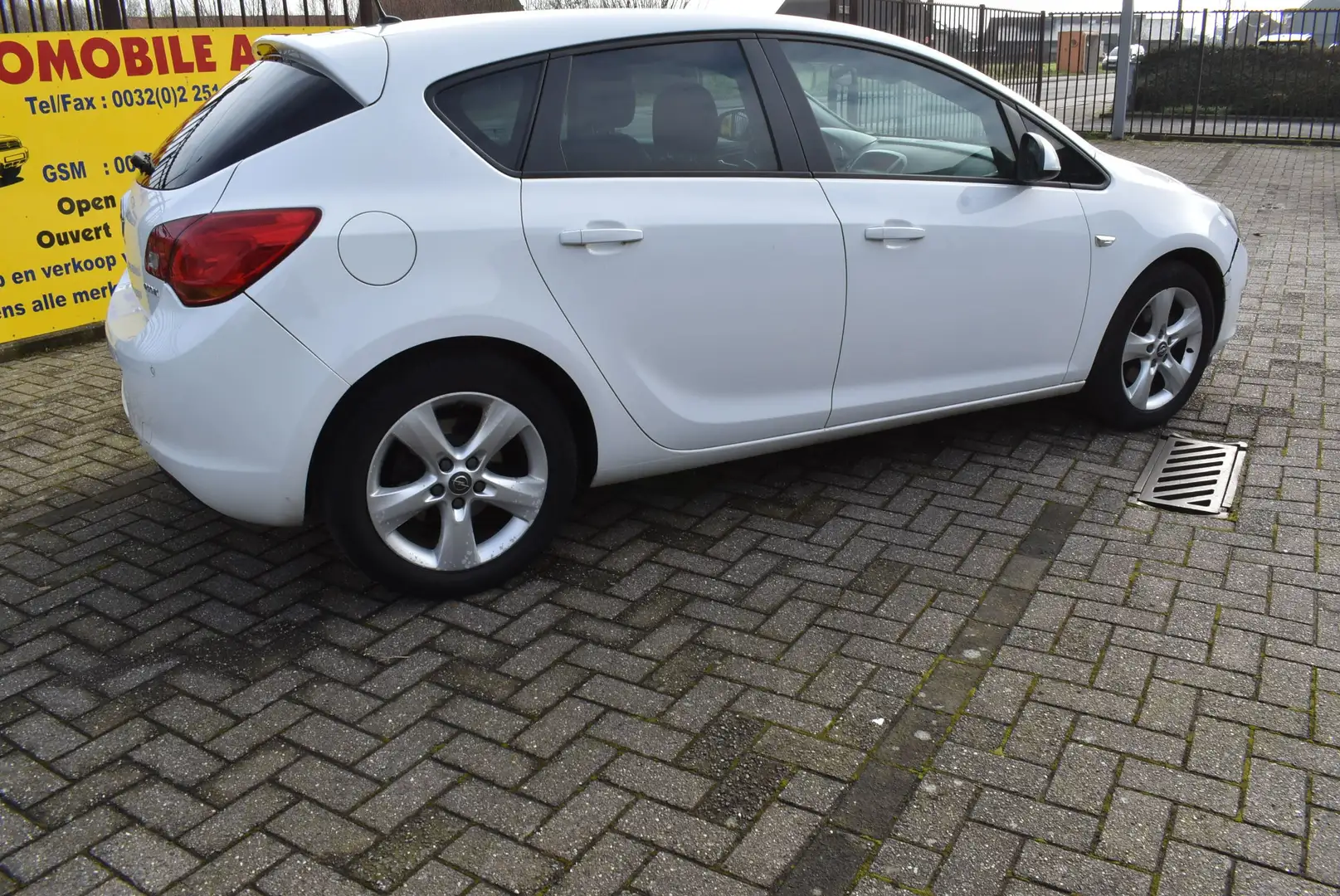 Opel Astra 1.7 CDTi Cosmo / Airco ***DESTOCKAGE B2B*** Blanco - 2