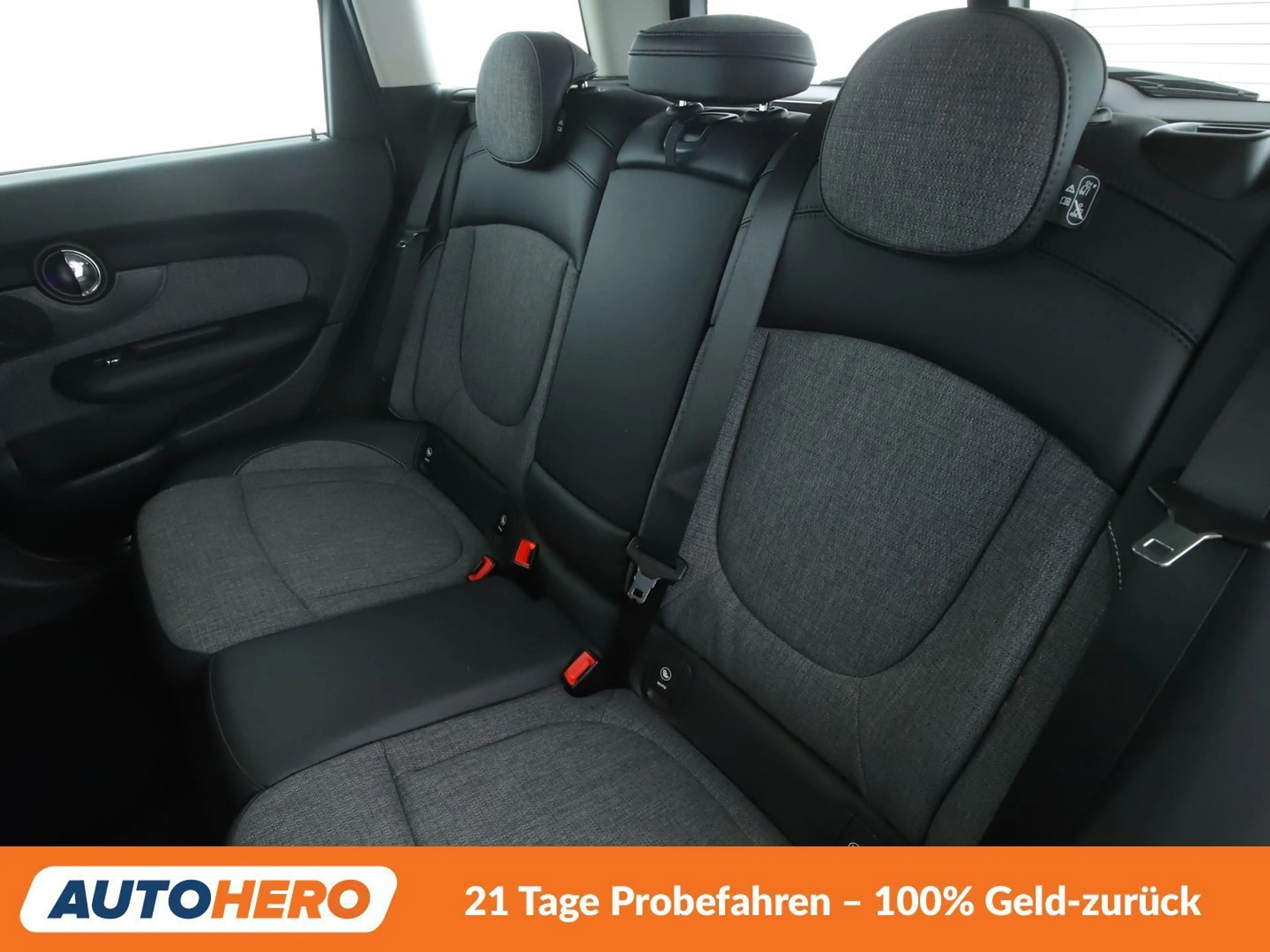 MINI Cooper Clubman Cooper Aut.*NAVI*TEMPO*CAM*PDC*SHZ*LIM*ALU* — photo 14