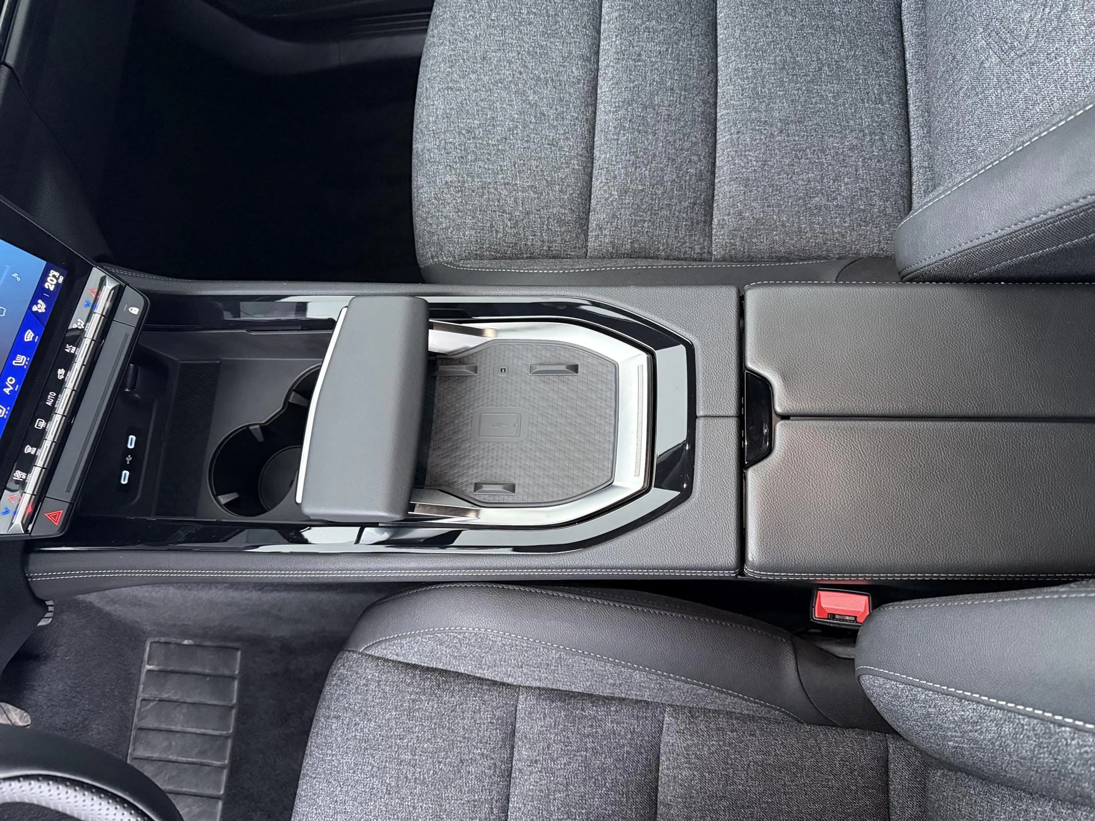 Renault Espace techno full hybrid E-Tech 200 - 7 zitplaatsen | St — photo 12