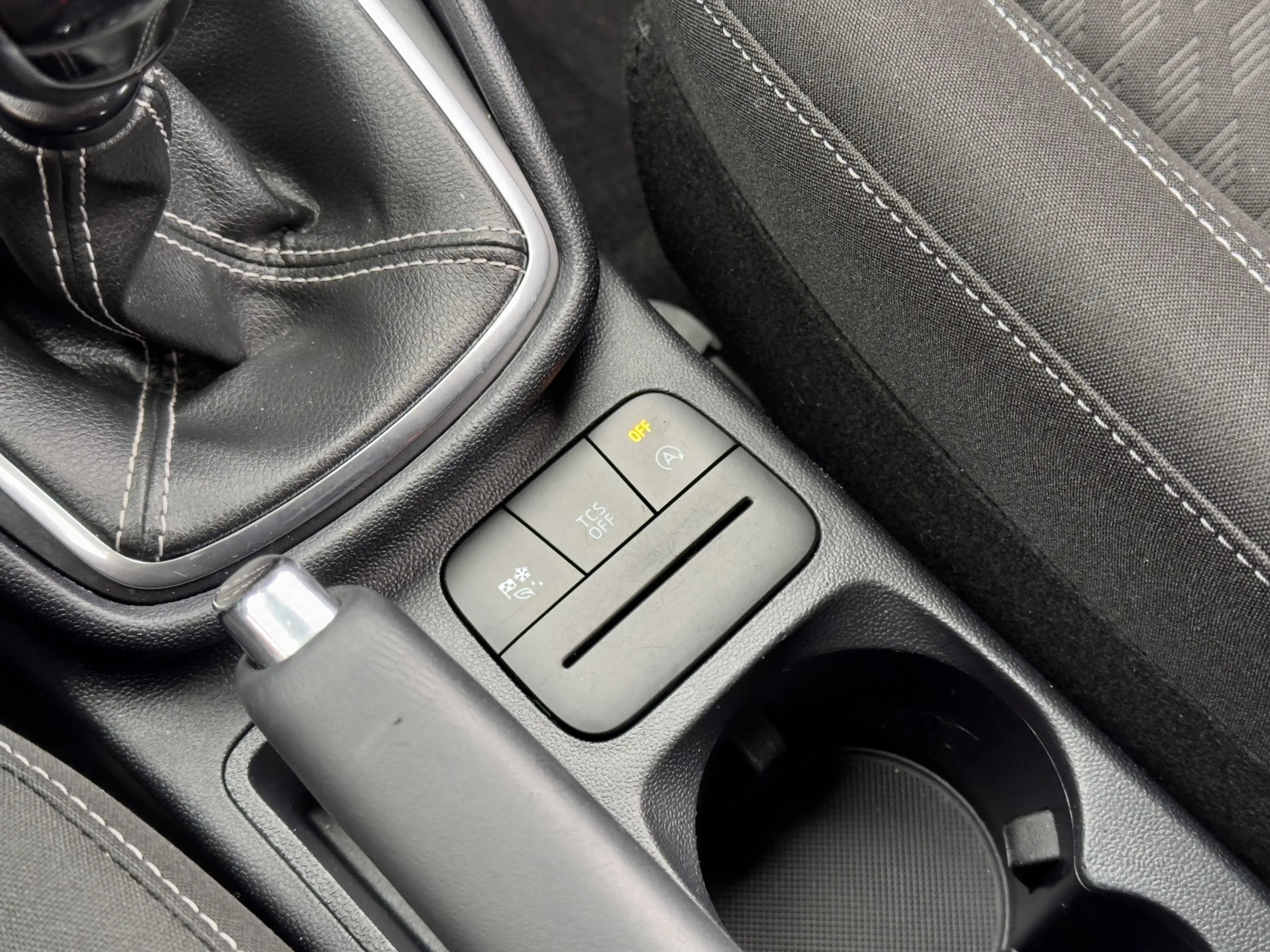 Ford Fiesta 1.0 ECOBOOST HYBRID ST-LINE SPORT-INT APPLE-CARPLA — photo 13