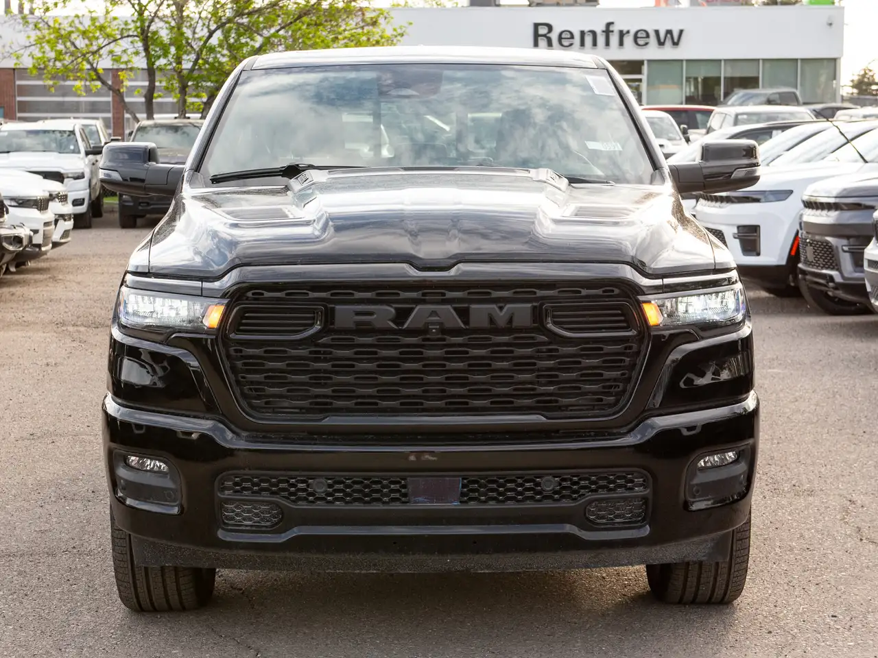 RAM 1500 снимка RAM 1500