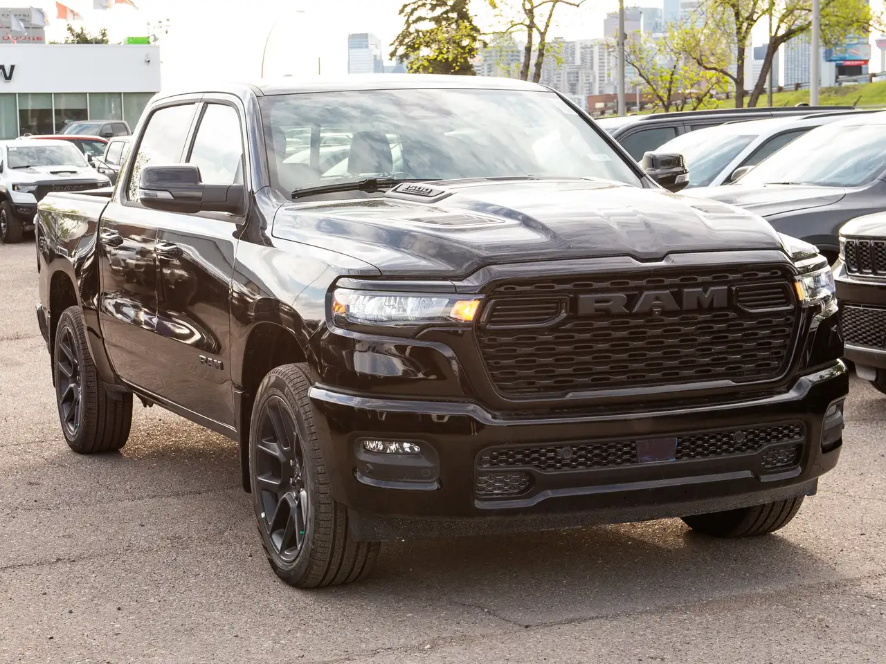 RAM 1500 снимка RAM 1500