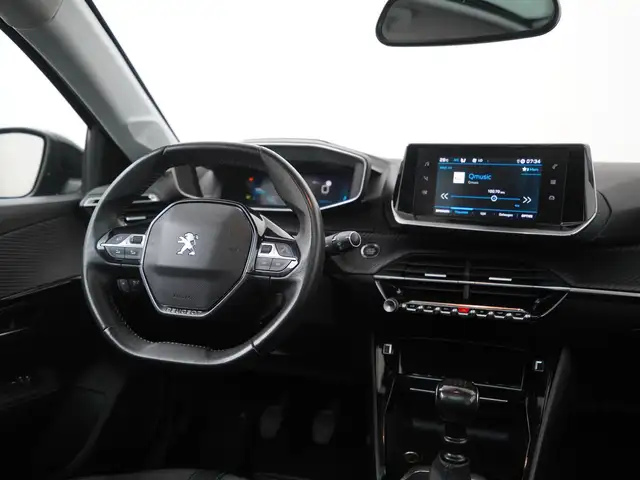 Peugeot 208 view 5
