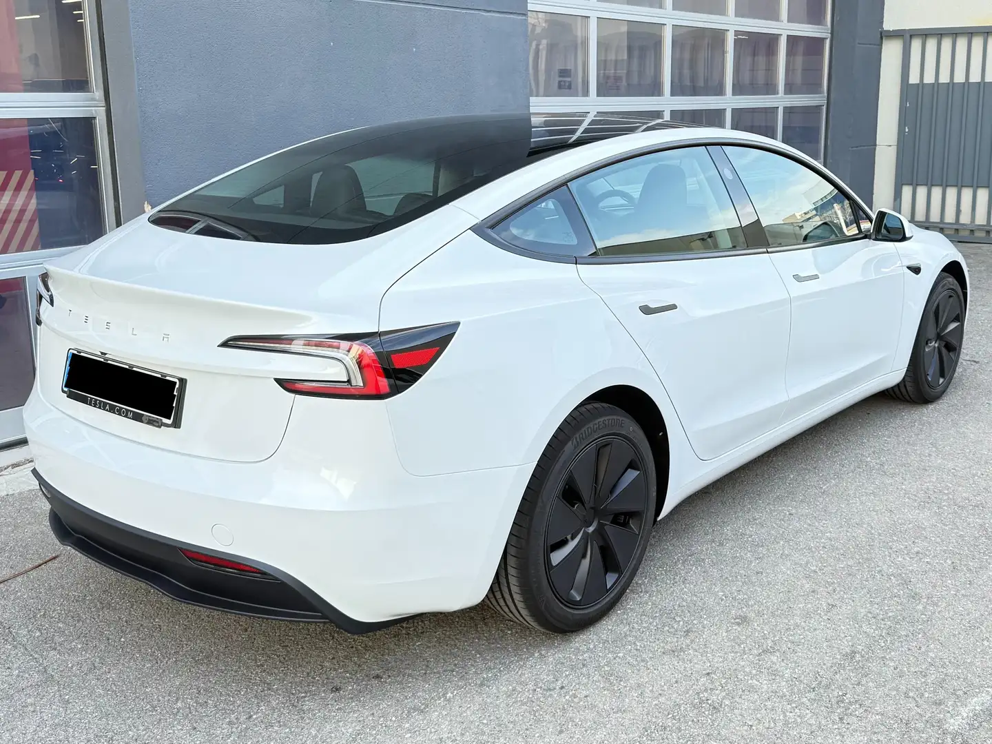 Tesla Model 3 Model 3 RWD Hinterradantrieb Blanc - 2