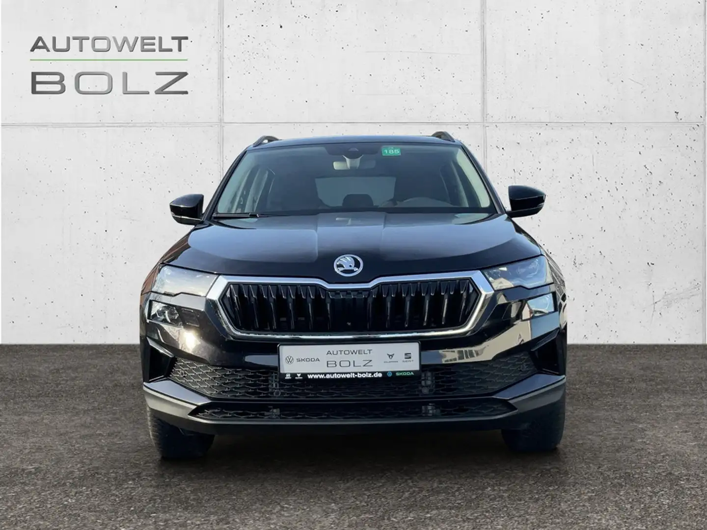 Skoda Karoq Selection 1.5 TSI AHK Pano Navi 360Kam Dig Schwarz - 2