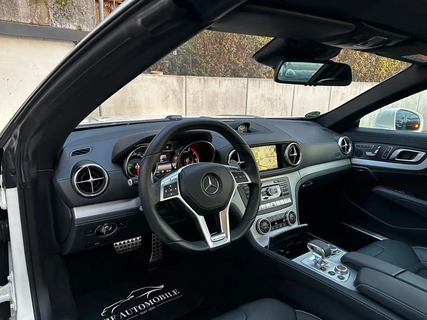 Mercedes-Benz SL 63 AMG MagicSky*NightV*Sitzkl*ABC-Luft*H&K Weiß - 2