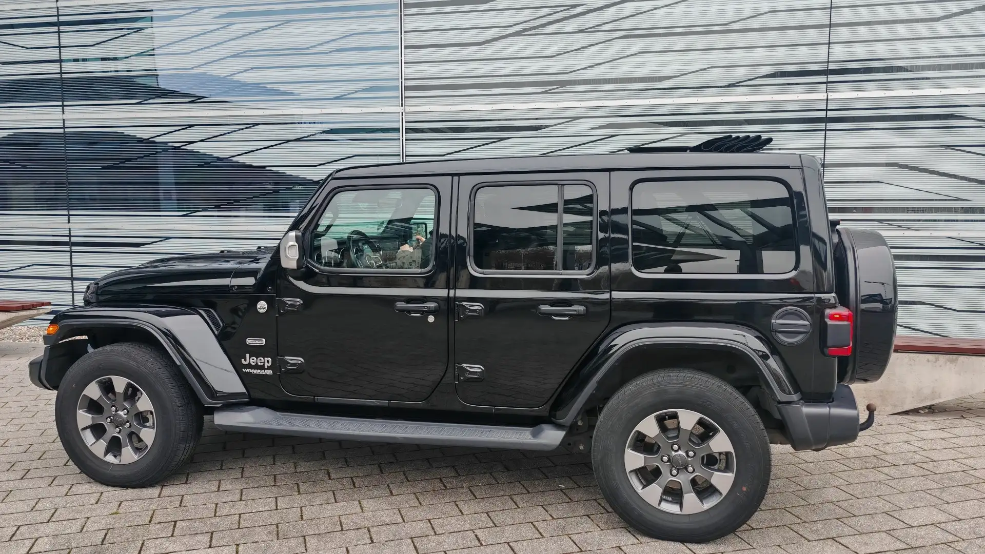 Jeep Wrangler Wrangler Unlimited 2.2 CRDi AWD Sky  Sahara Negro - 1