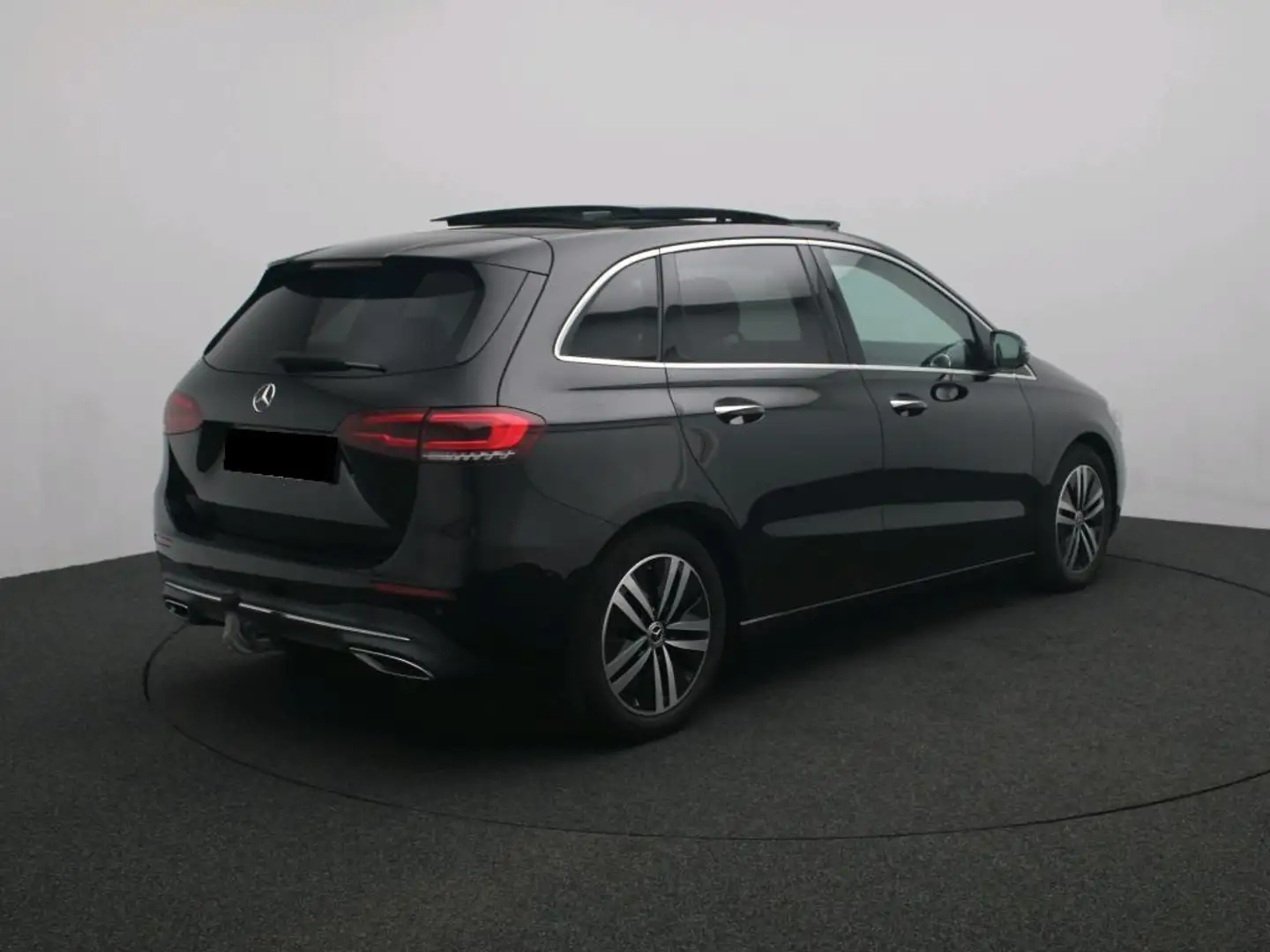 Mercedes-Benz B 180 B Luxury Line * Trekhaak * Pano dak * Memory pack Noir - 2