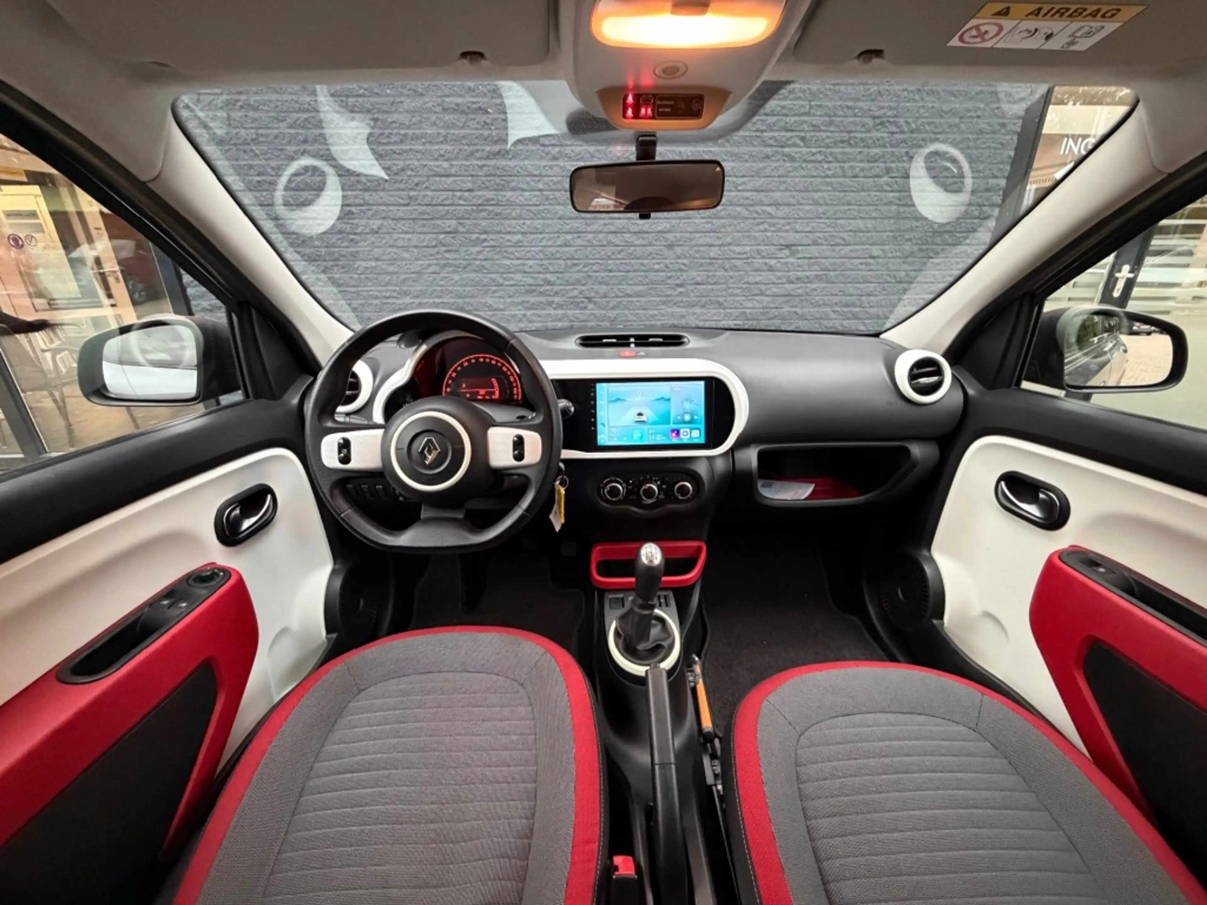Renault Twingo 1.0 SCE COLLECTION — photo 10