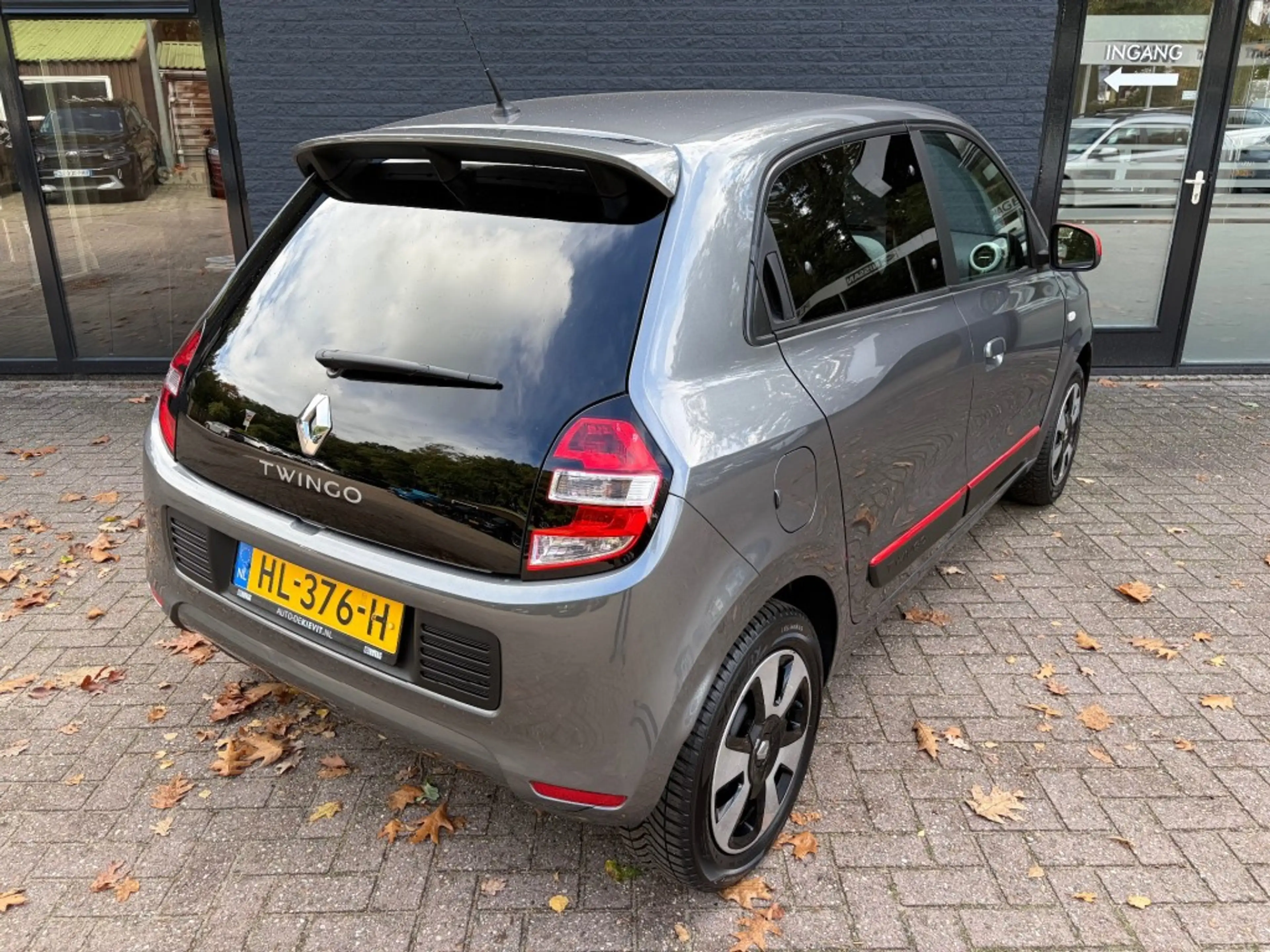 Renault Twingo 1.0 SCE COLLECTION — photo 6