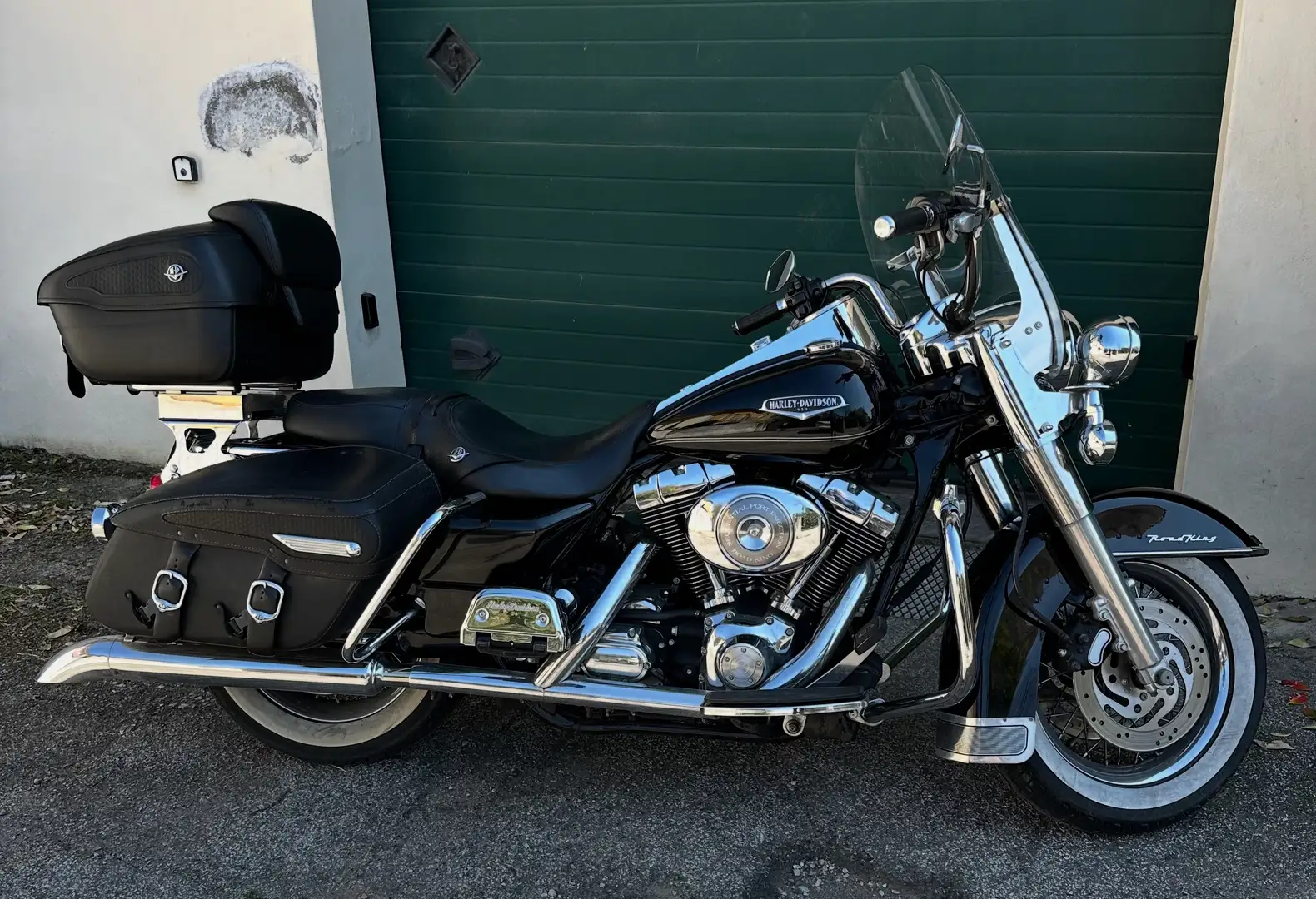 Harley-Davidson Road King FLHRCI Negru - 2