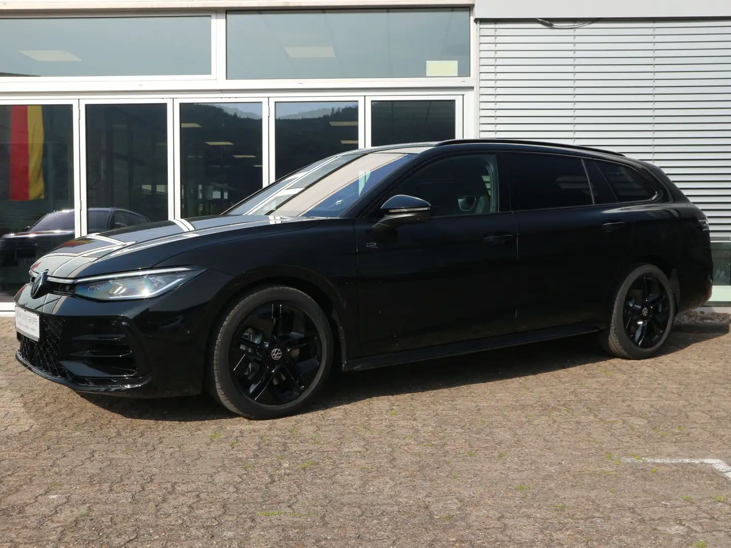 Volkswagen Passat Variant Passat R-Line 2,0 l TSI OPF 4MOTION (265 PS) DSG Negro - 2