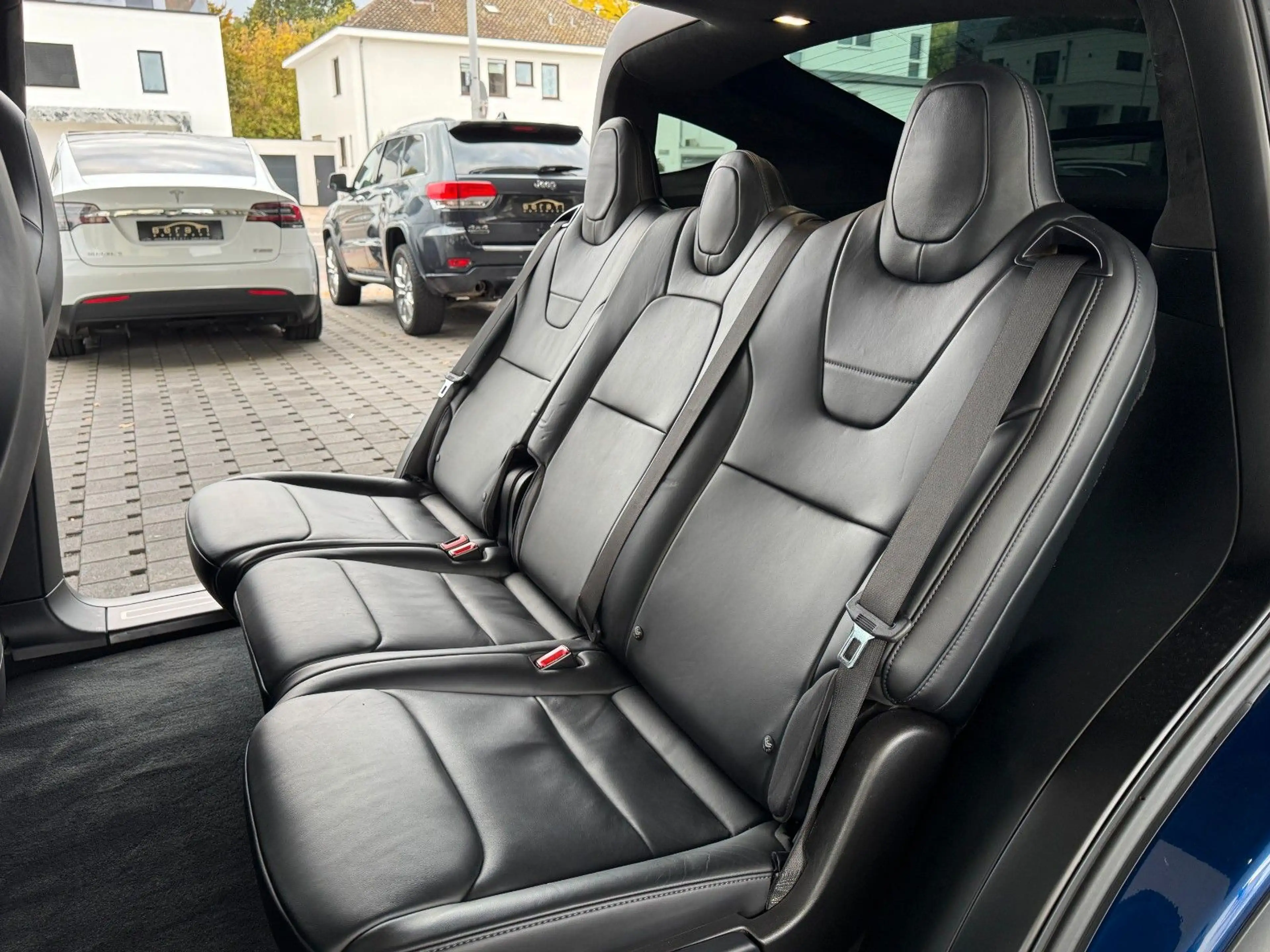 Tesla Model X Premium ErweiterteAutoPilot|AHK|CCS| 91% — photo 4