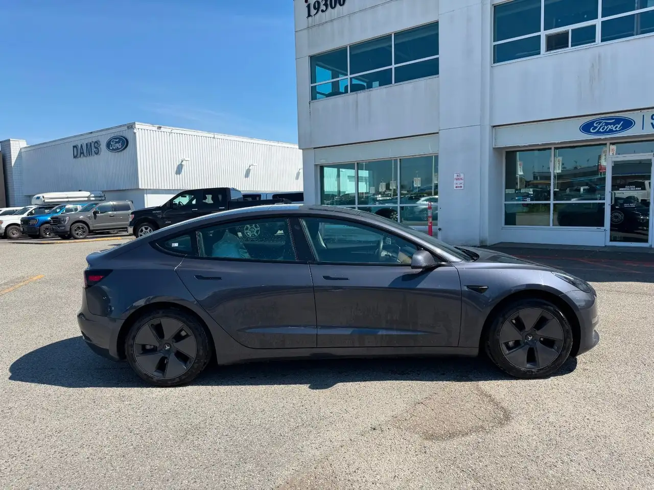 Tesla Model 3 fotografie Tesla Model 3