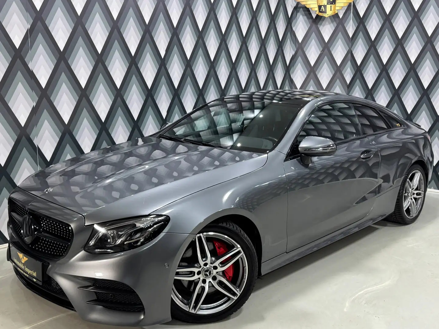 Mercedes-Benz E 220 d Aut. // AMG LINE // WIDESCREEN // MULTIBEAM // Grau - 2