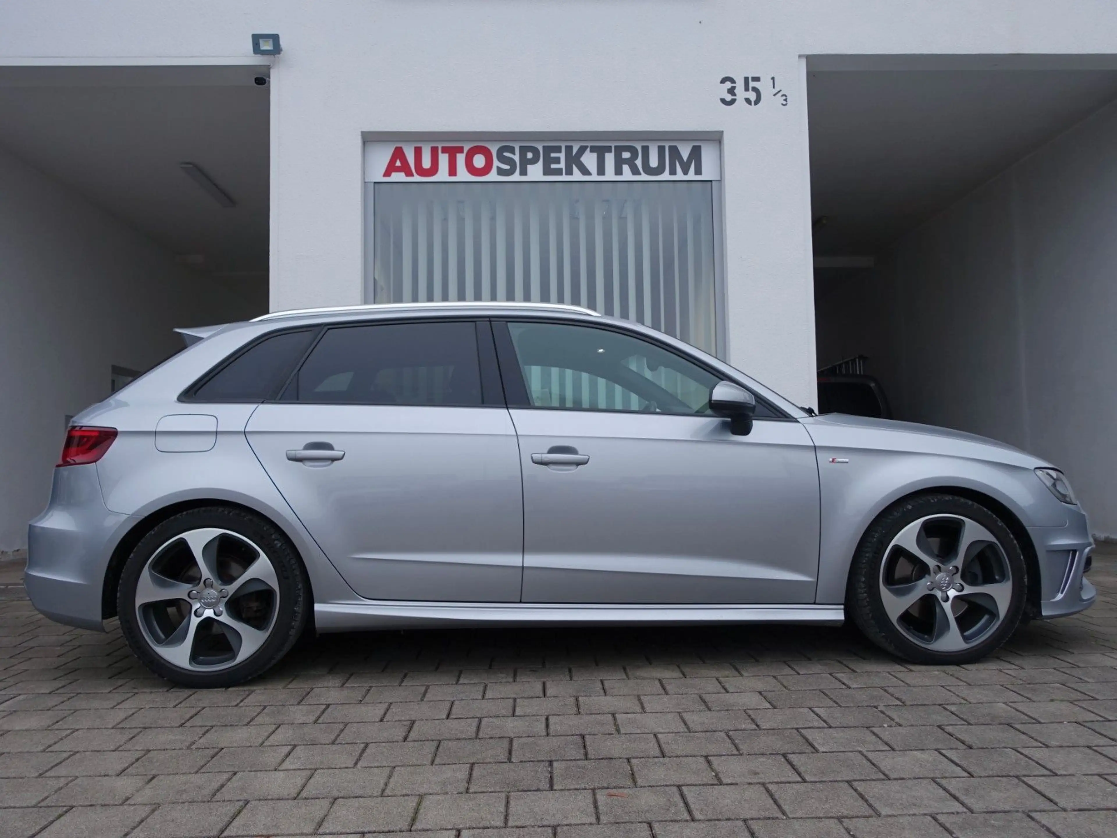 Audi A3 Sportback quattro S-LINE/1.HAND/LED/NAVI — photo 6