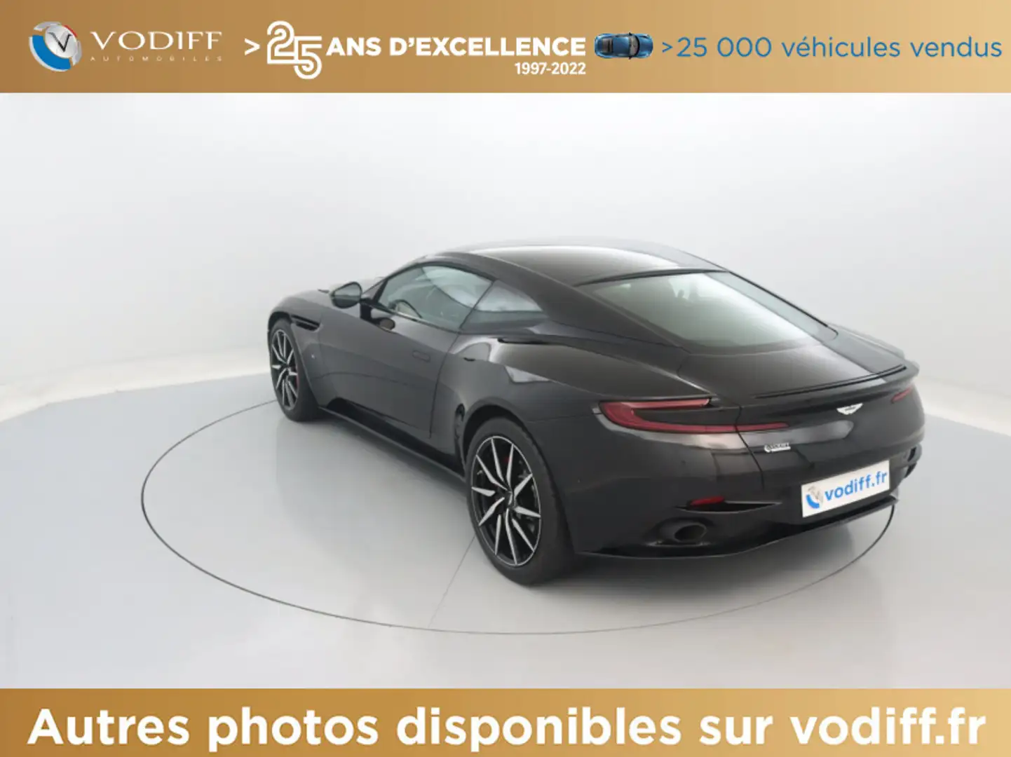 Aston Martin DB11 DB 11 V12 COUPE 608 CV Negru - 2