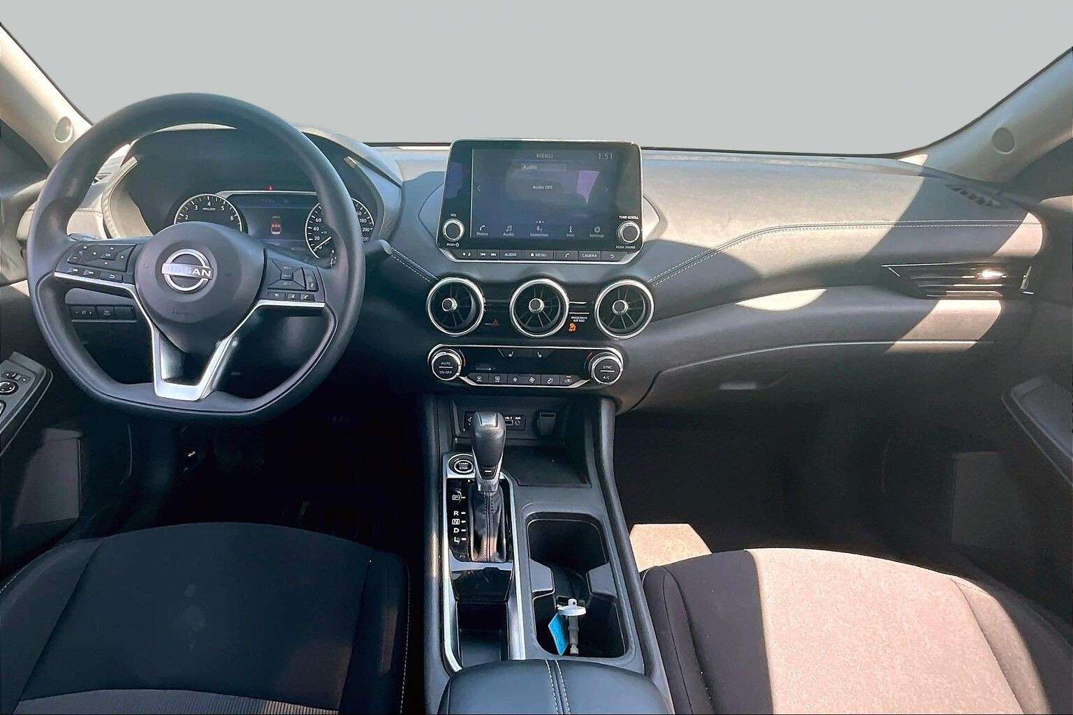 2025 Nissan Sentra SV | Keyless Start | CarPlay/Android Auto — снимка 4