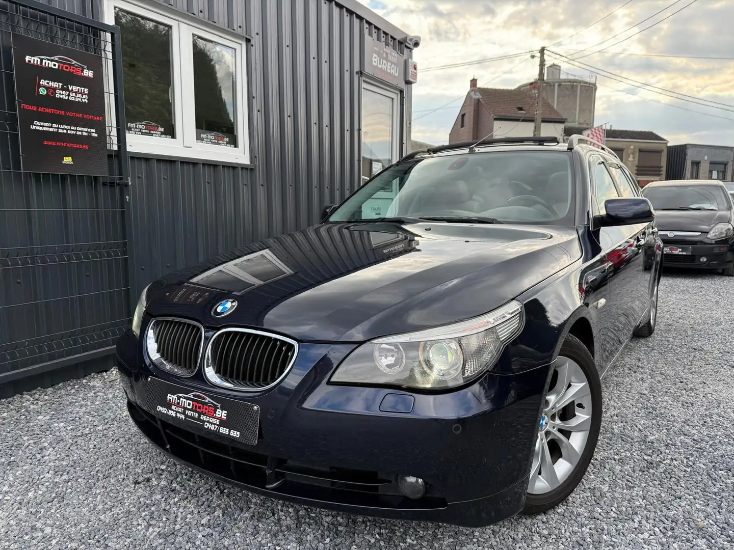 BMW 520 Touring 520 dA / Full option / Entretien + CT OK Bleu - 1