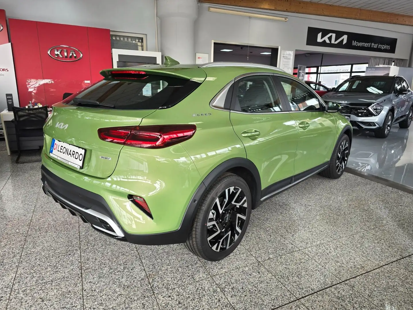 Kia XCeed Plug-in Hybrid Spirit Kamera Navi 18" AHK Grün - 2