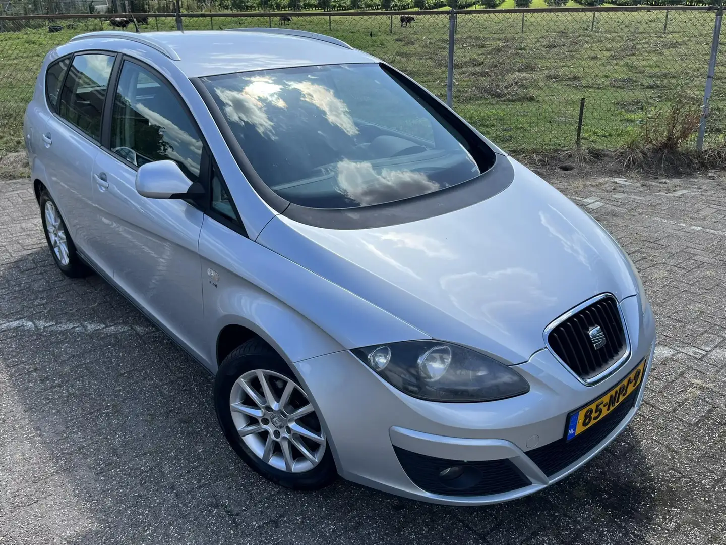 SEAT Altea XL 1.2 TSI Style Airco Cruise Control Climate Control Gris - 2