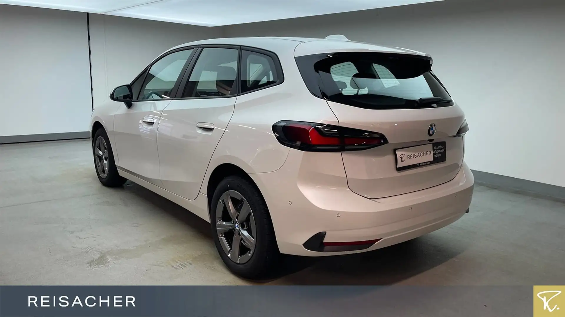 BMW 218 218i A Active Tourer Weiß - 2