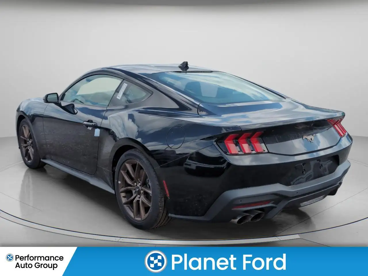 Ford Mustang снимка Ford Mustang