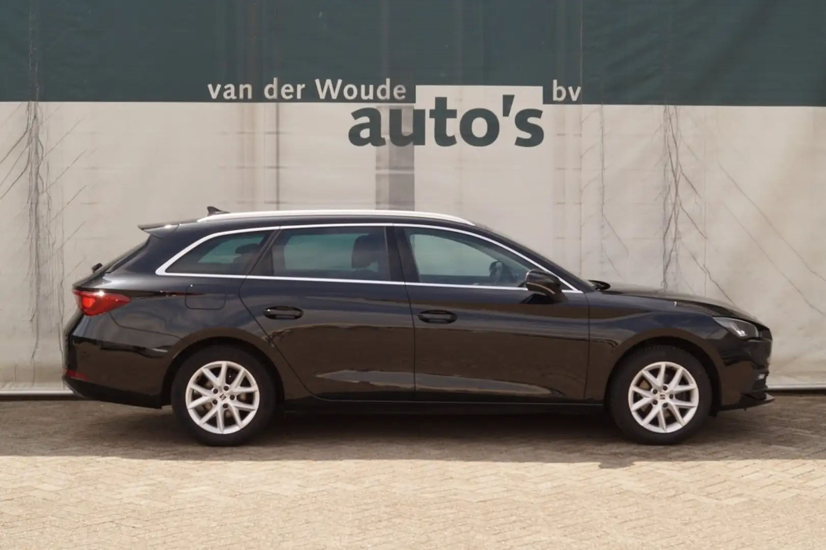 SEAT Leon ST 1.0 TSI Style Launch Edition -NAVI-ECC-PDC- Zwart - 2
